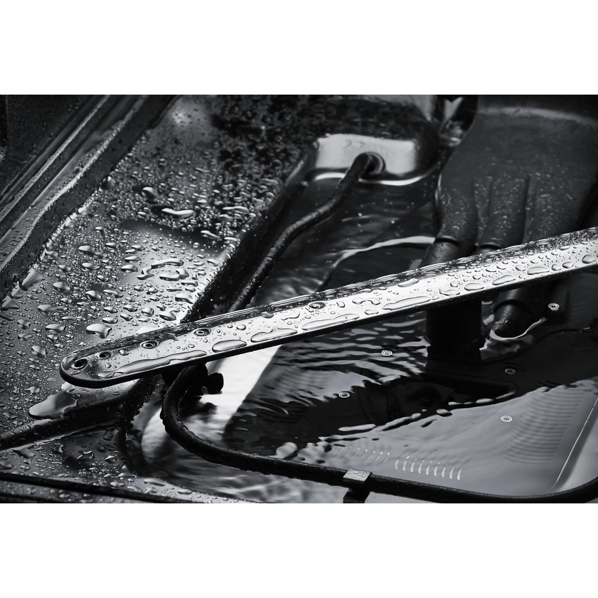 KitchenAid 44 dBA Dishwasher in PrintShield Finish with 360A° Max Jets Third Rack - Black Stainless (KDTM404KBS) - Image 19