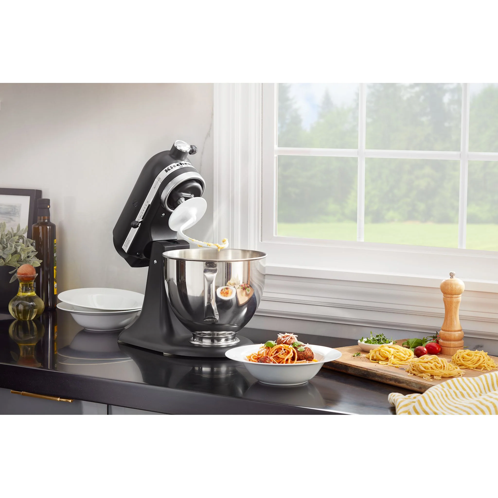 KitchenAid 5 Quart Tilt-Head Stand Mixer (KSM150PSBM) - Black Matte - Image 3