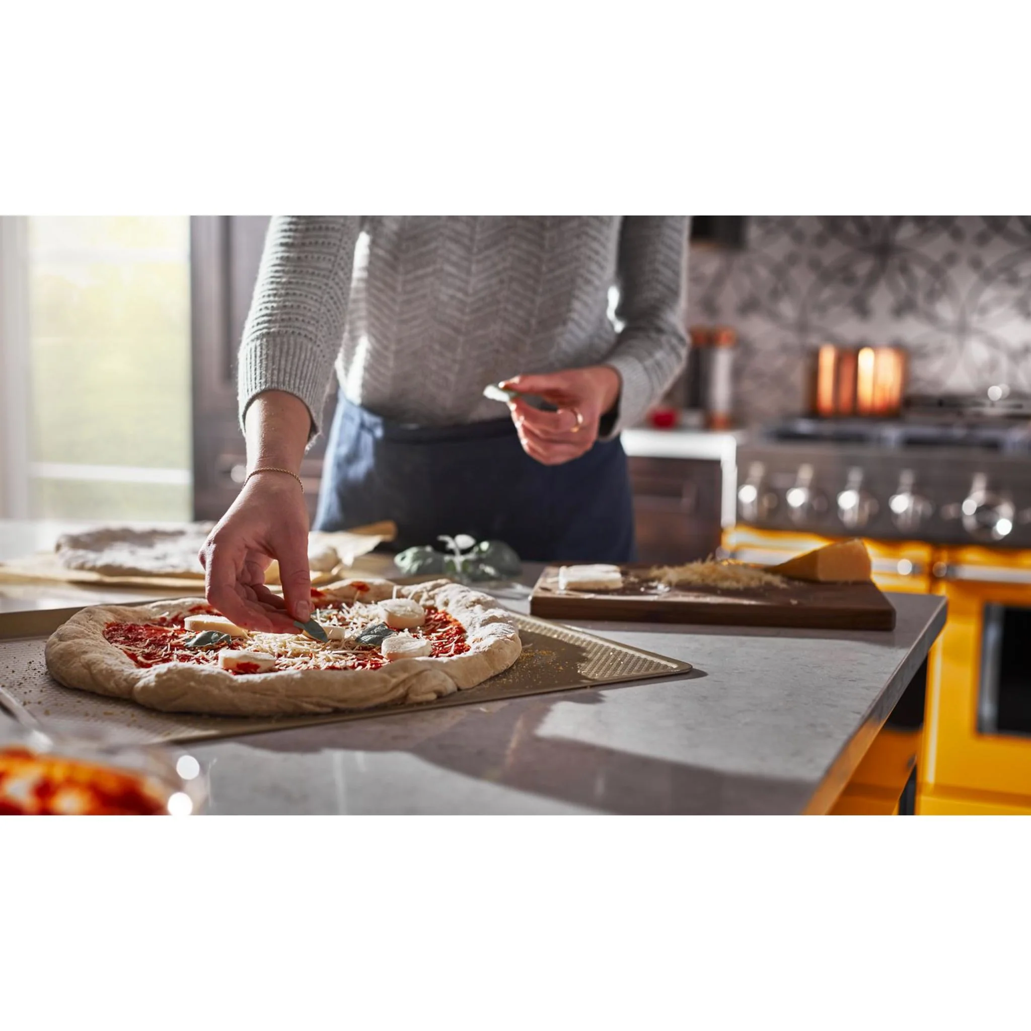 KitchenAid 48'' Smart Commercial-Style Gas Range with Griddle - Yellow Pepper (KFGC558JYP) - Image 22