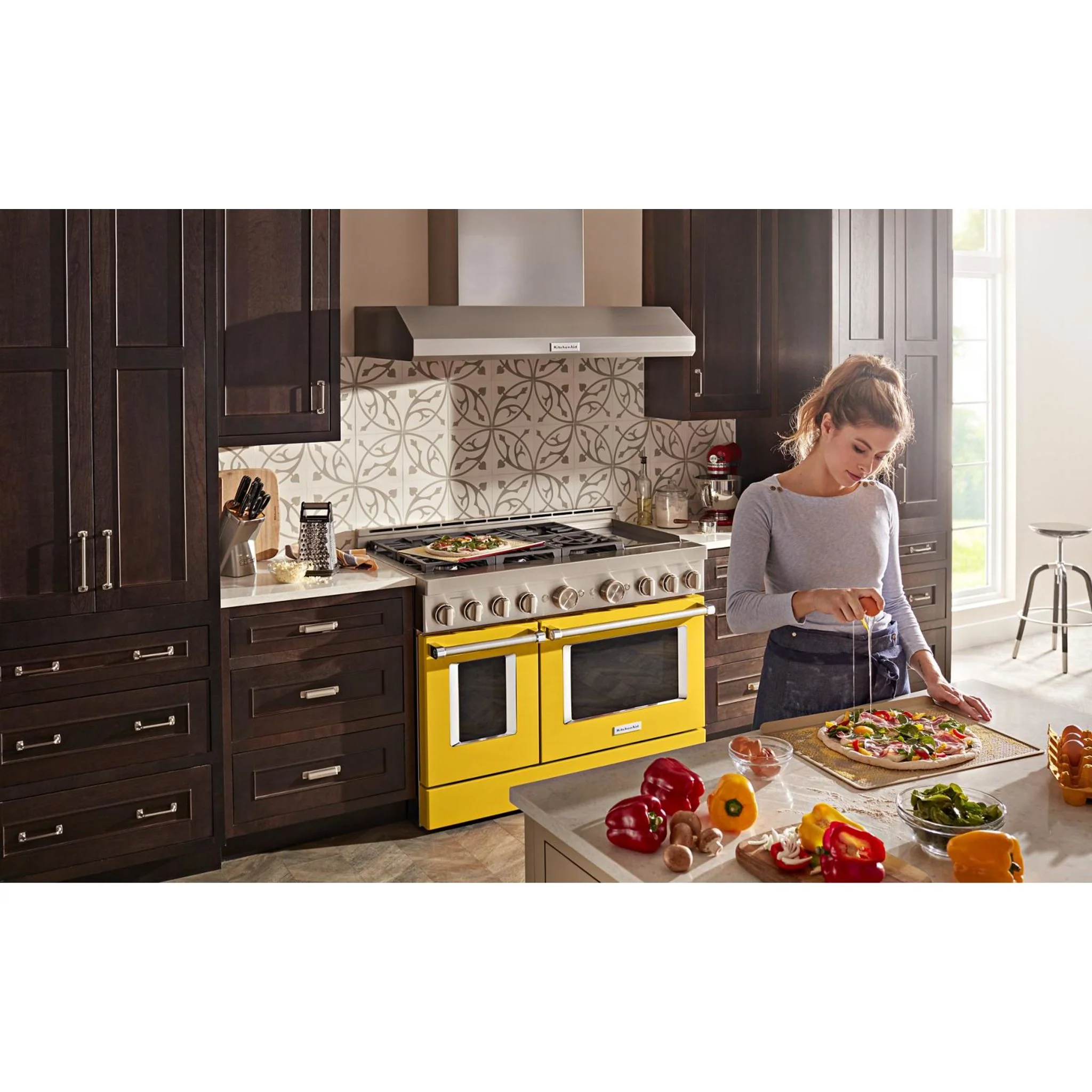 KitchenAid 48'' Smart Commercial-Style Gas Range with Griddle - Yellow Pepper (KFGC558JYP) - Image 37