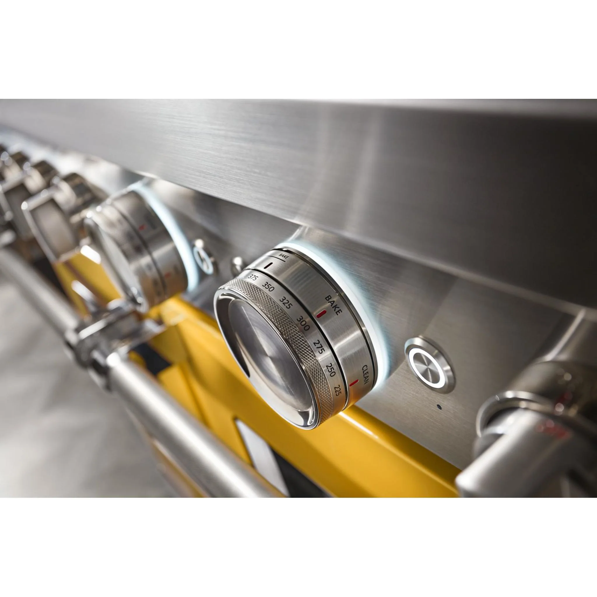 KitchenAid 48'' Smart Commercial-Style Gas Range with Griddle - Yellow Pepper (KFGC558JYP) - Image 8