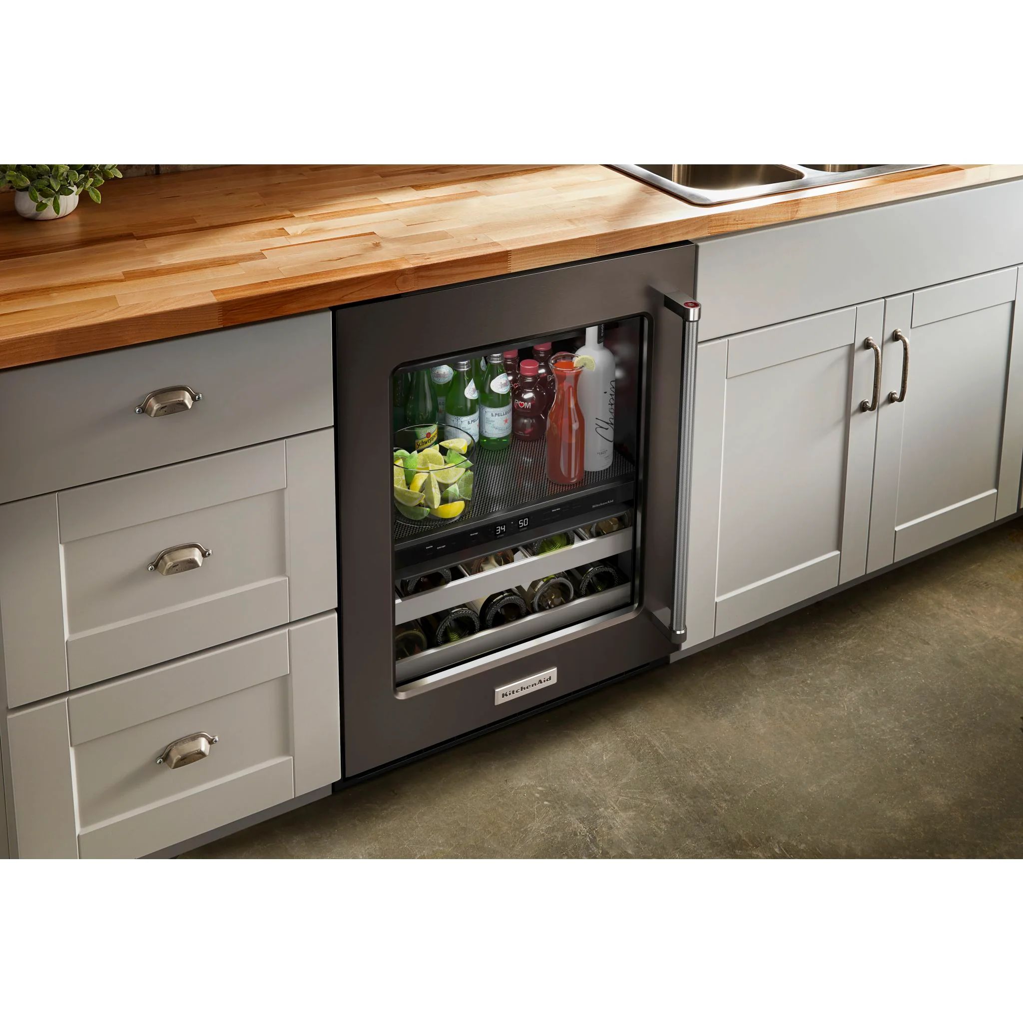 KitchenAid 24" Beverage Center with Glass Door and Metal-Front Racks and PrintShield Finish - Black Stainless Steel with PrintShield™ Finish (KUBL314KBS) - Image 11