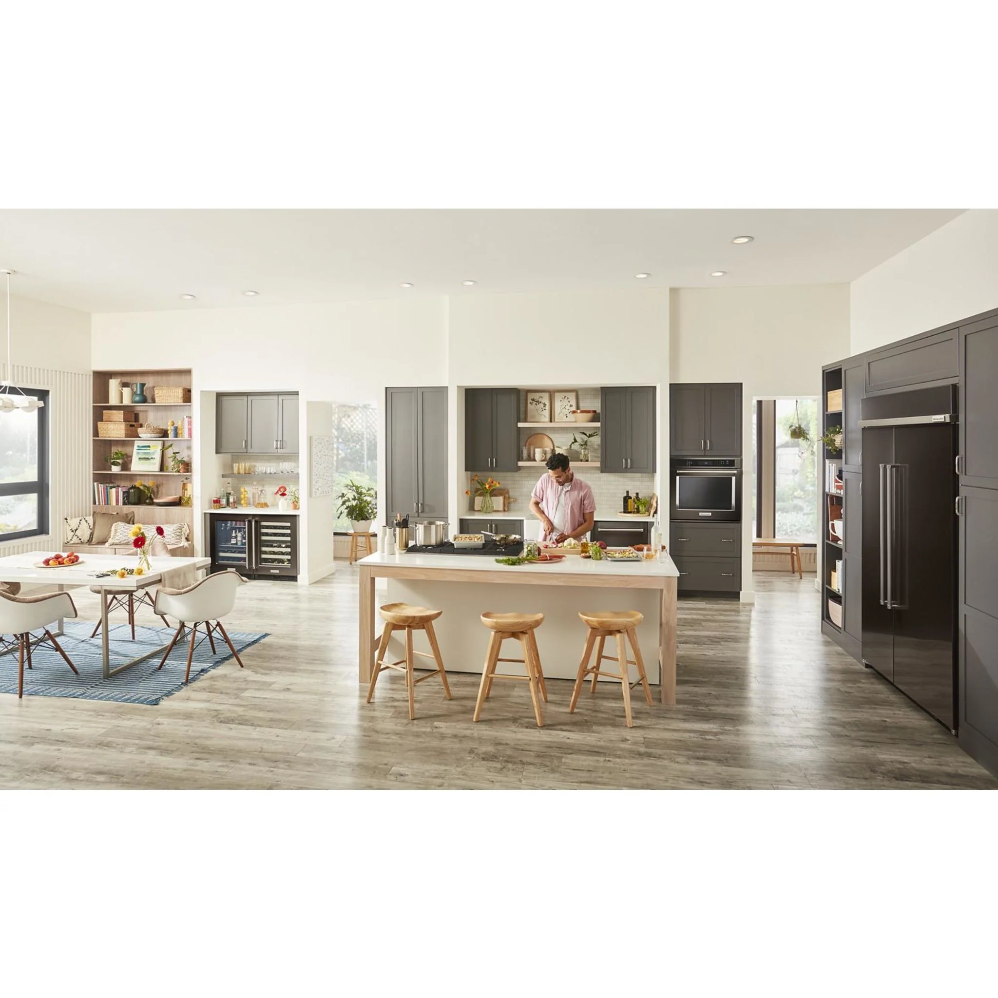 KitchenAid 30 cu.ft. 48" Built-In Side-by-Side Refrigerator with PrintShield Finish - Black Stainless Steel with PrintShield™ Finish (KBSN708MBS) - Image 17