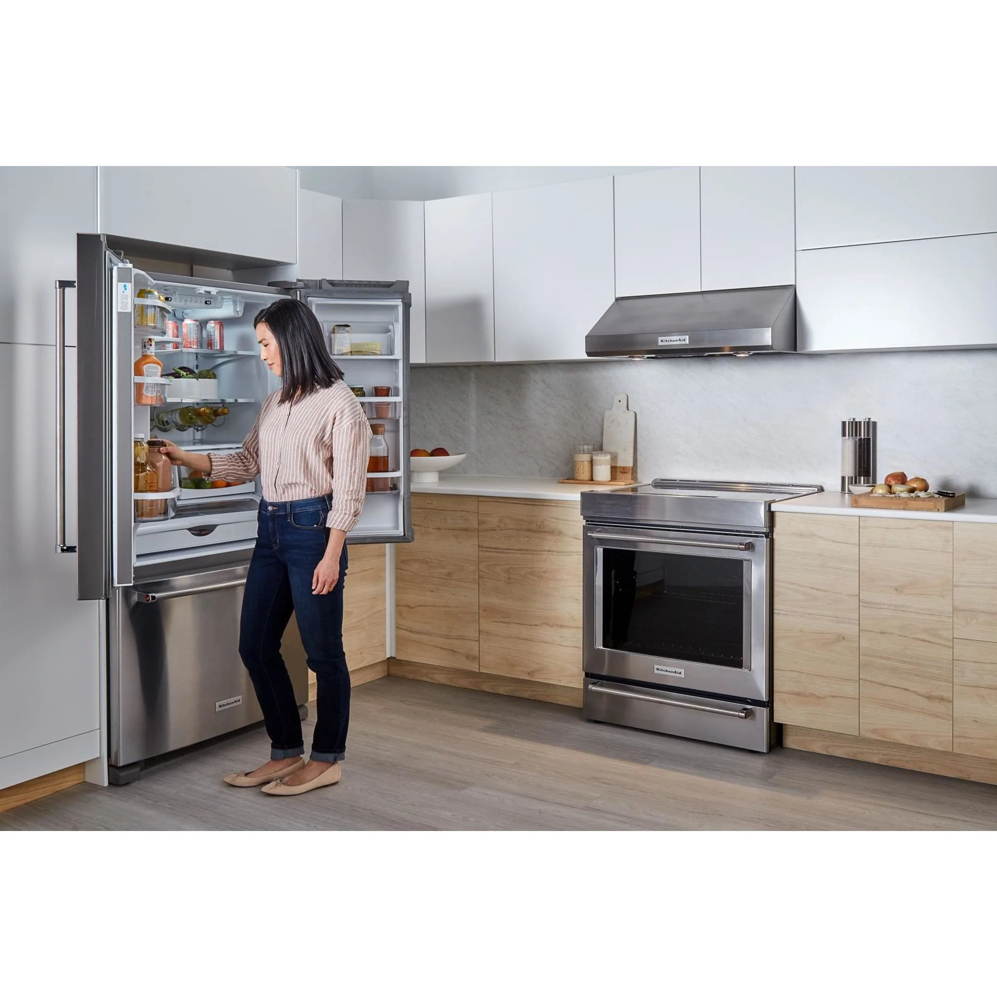 KitchenAid  20 cu.ft. 36" Width Counter-Depth French Door Refrigerator with Interior Dispense (KRFC300ESS) - Image 16