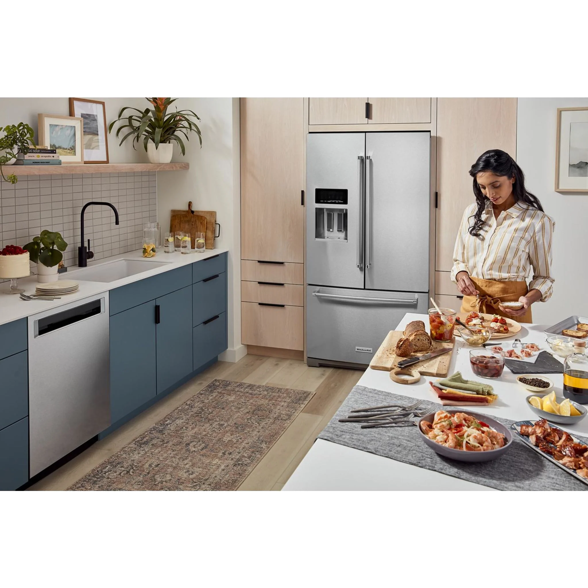 KitchenAid 26.8 cu.ft. Standard-Depth French Door Refrigerator with Exterior Ice and Water Dispenser - Stainless Steel with PrintShield™ Finish (KRFF577KPS) - Image 28