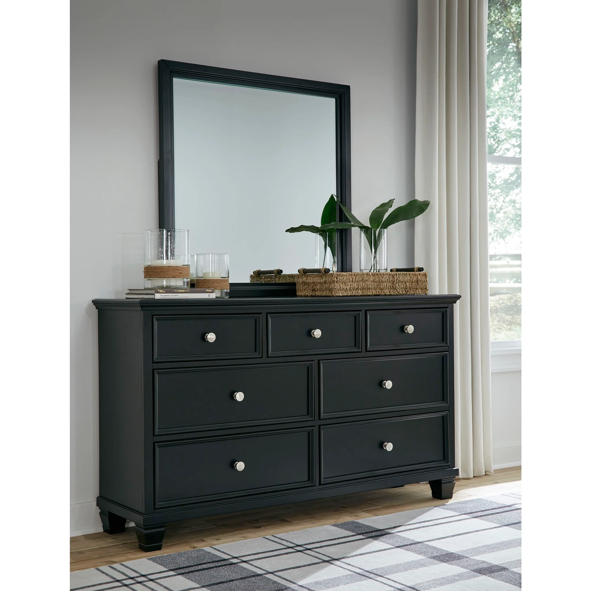 Lanolee 6 Piece Panel Bedroom - Black - Image 44