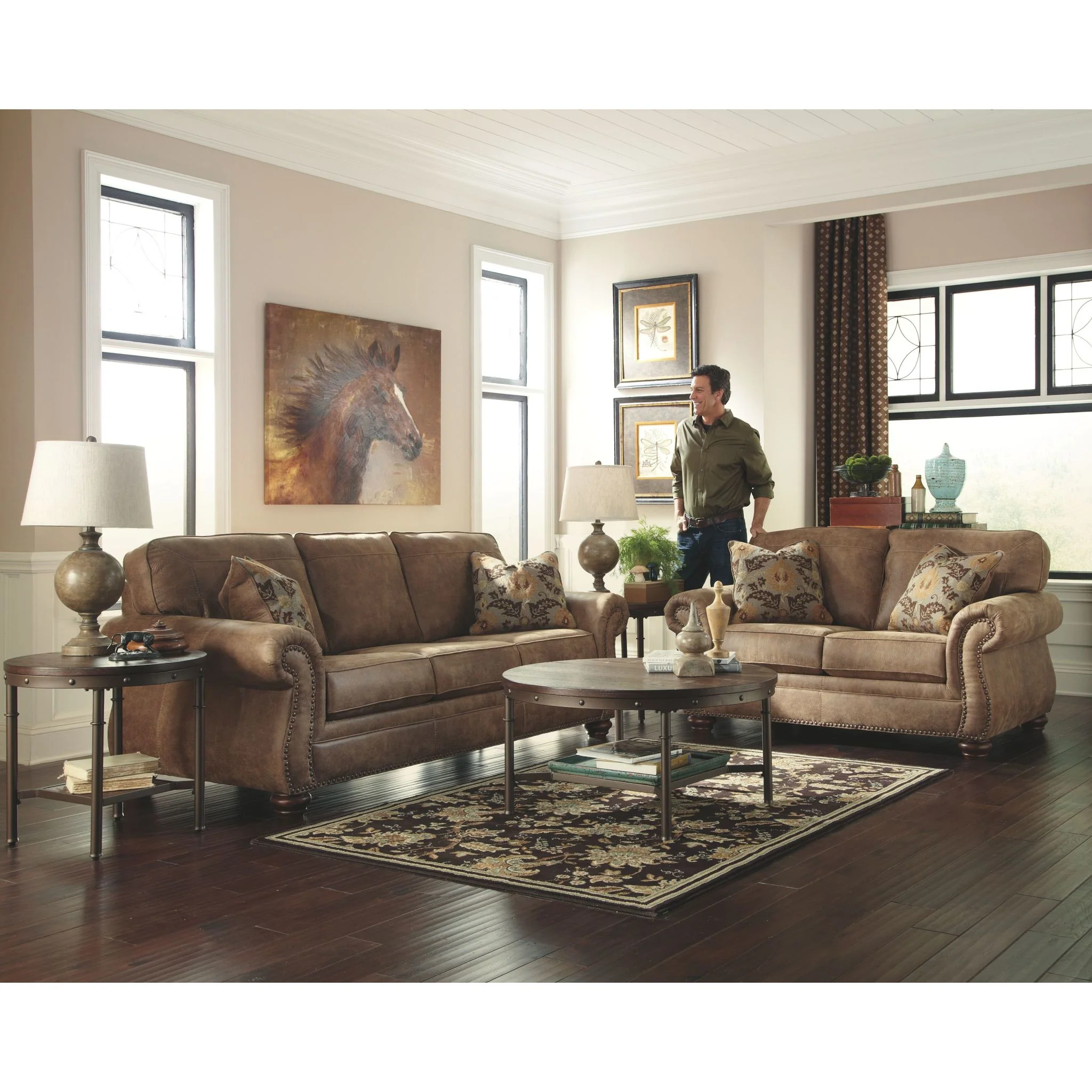 Larkinhurst Sofa - Earth - Image 3