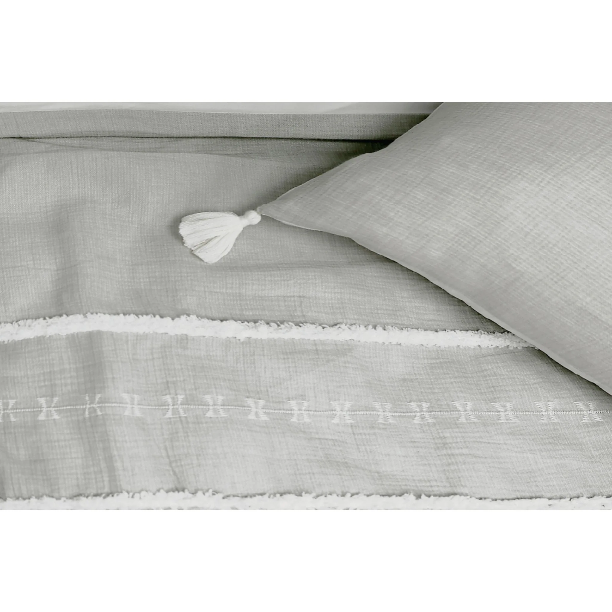 Lascau 3 Piece Duvet Set - Image 3