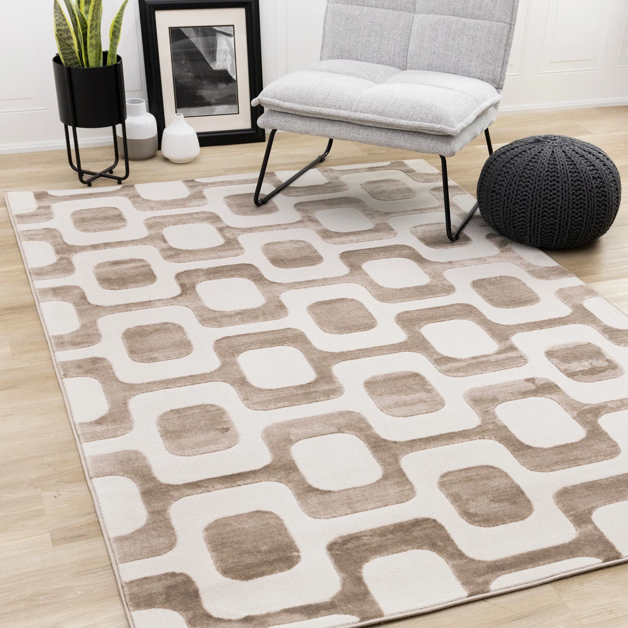 Leo Area Rug - Image 15