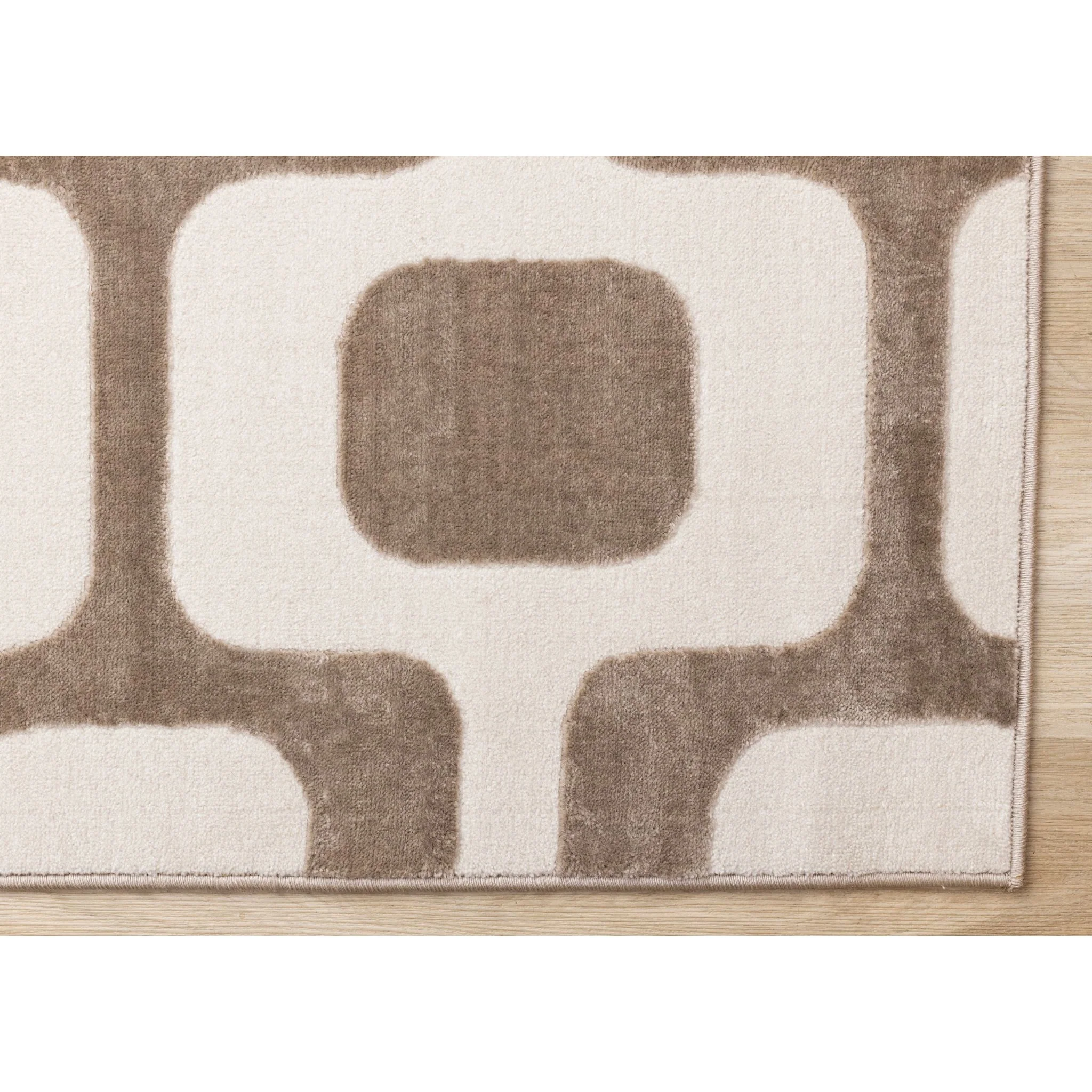 Leo Area Rug - Image 4