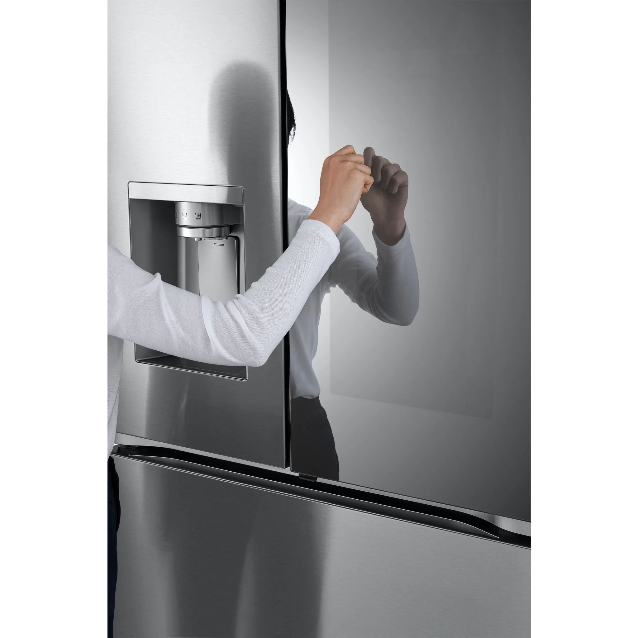 LG 31 cu. ft. Smart Standard-Depth MAX™ French Door Refrigerator with Four Types of Ice and Mirror InstaView - Stainless (LRYKS3106S) - Image 21