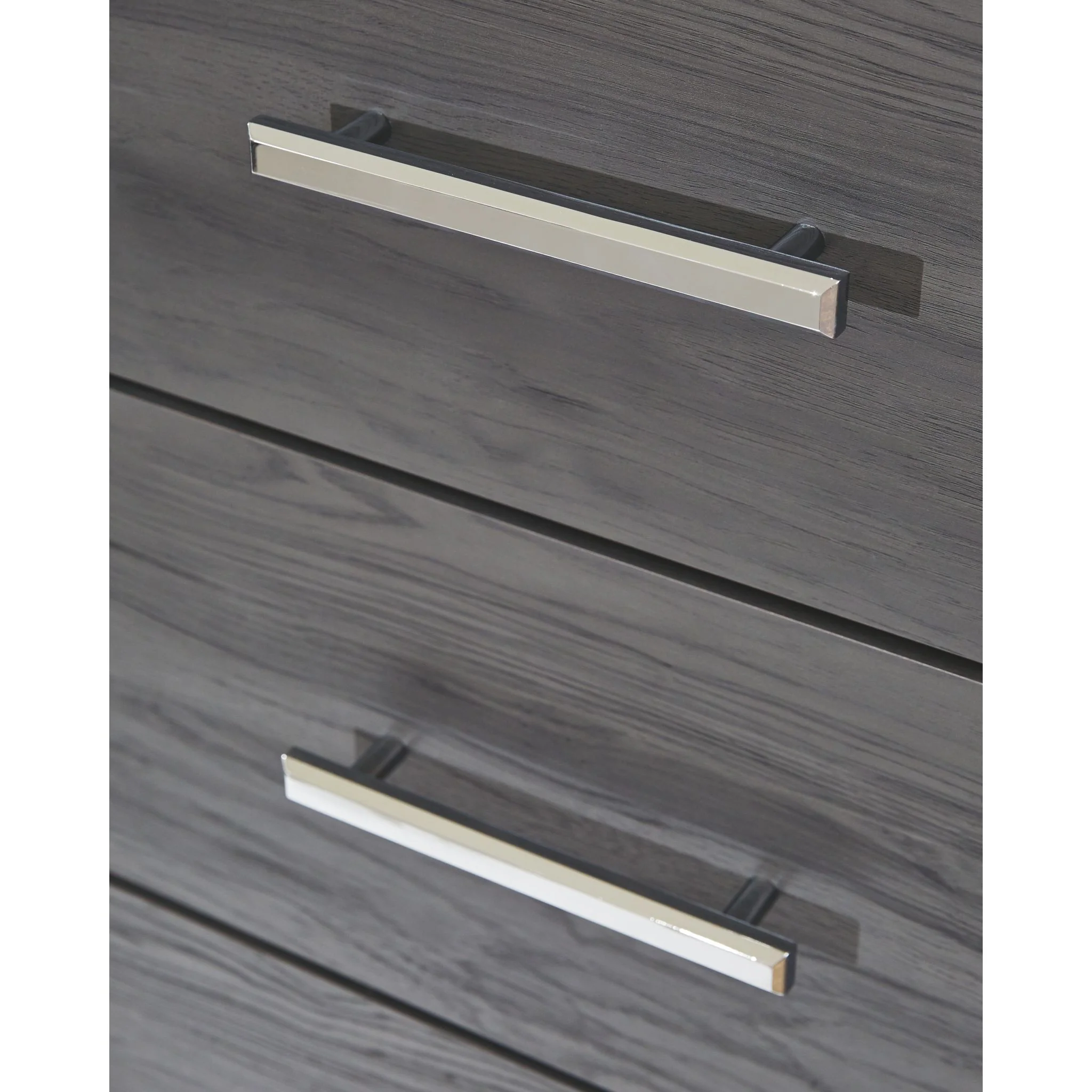 Lodanna Chest - Gray - Image 5
