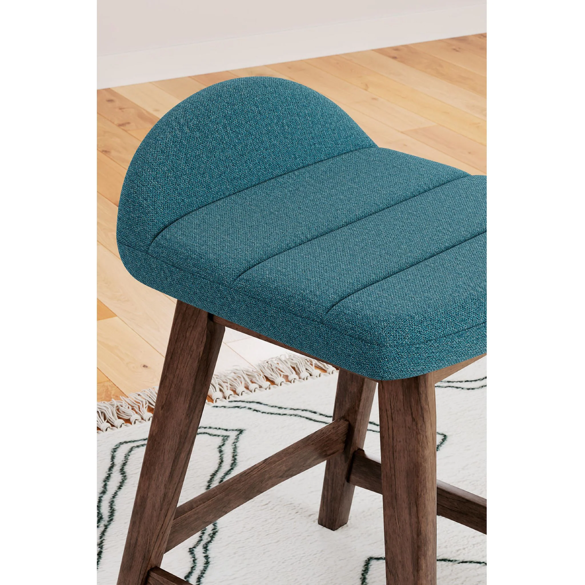 Lyncott Counter Dining Set - Image 76