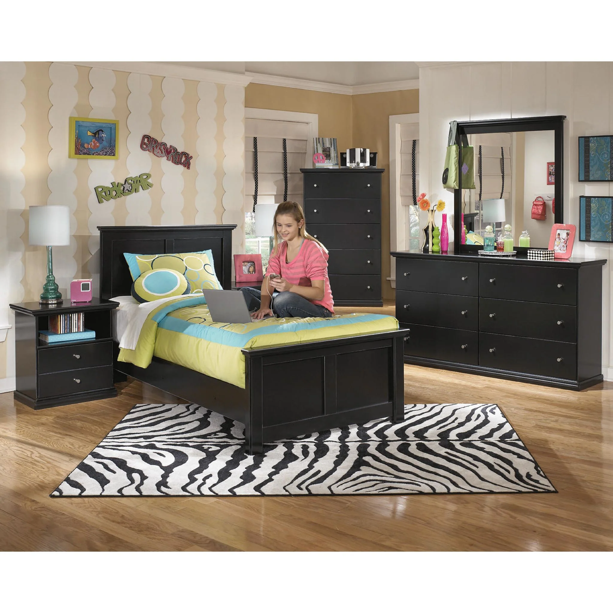 Maribel 6 Piece Twin Panel Bedroom - Black - Image 11