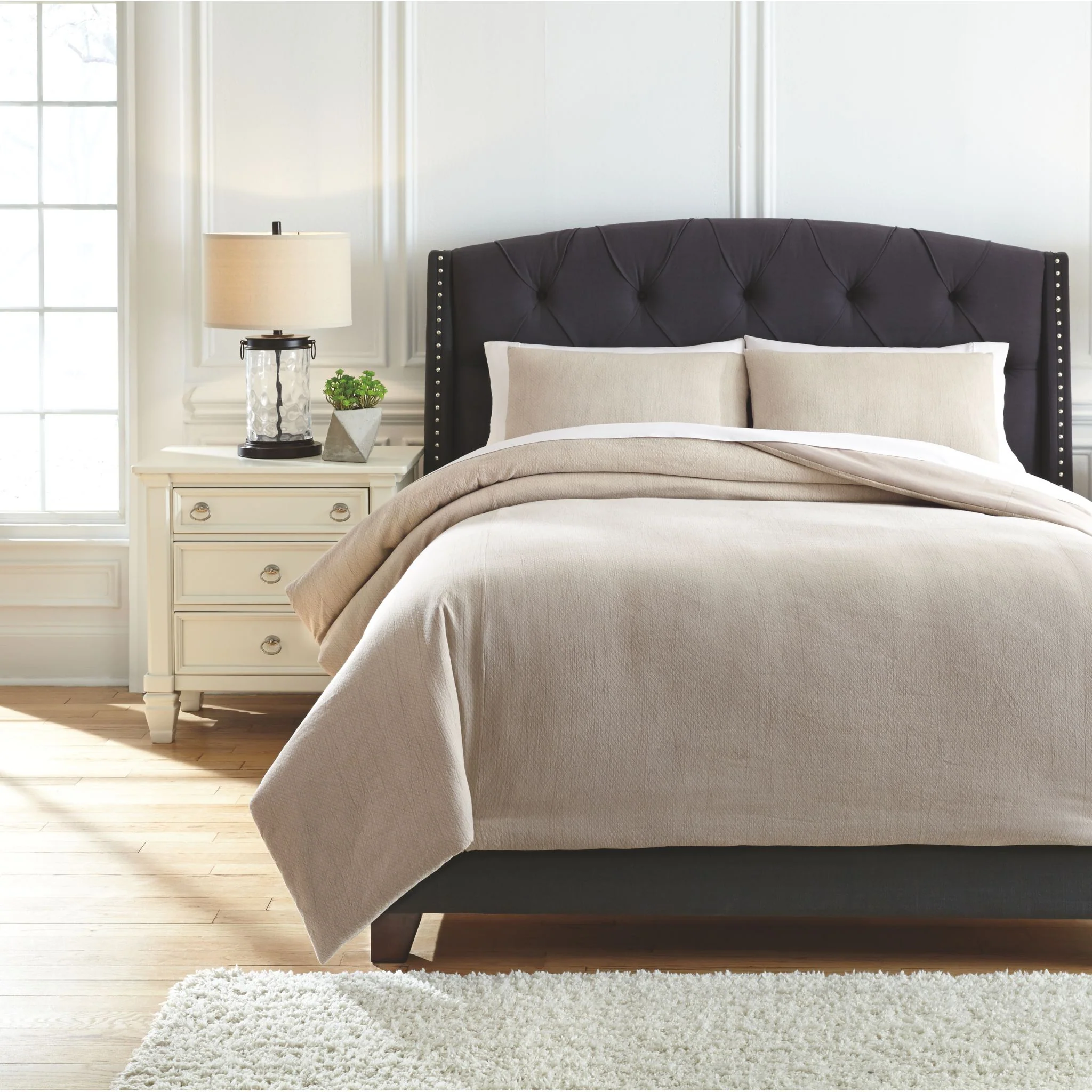 Mayda Queen Comforter Set - Queen