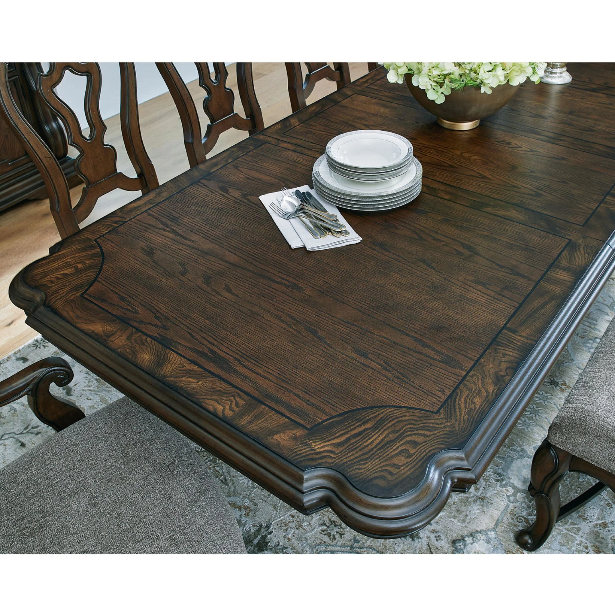 Maylee Dining Set - Image 7