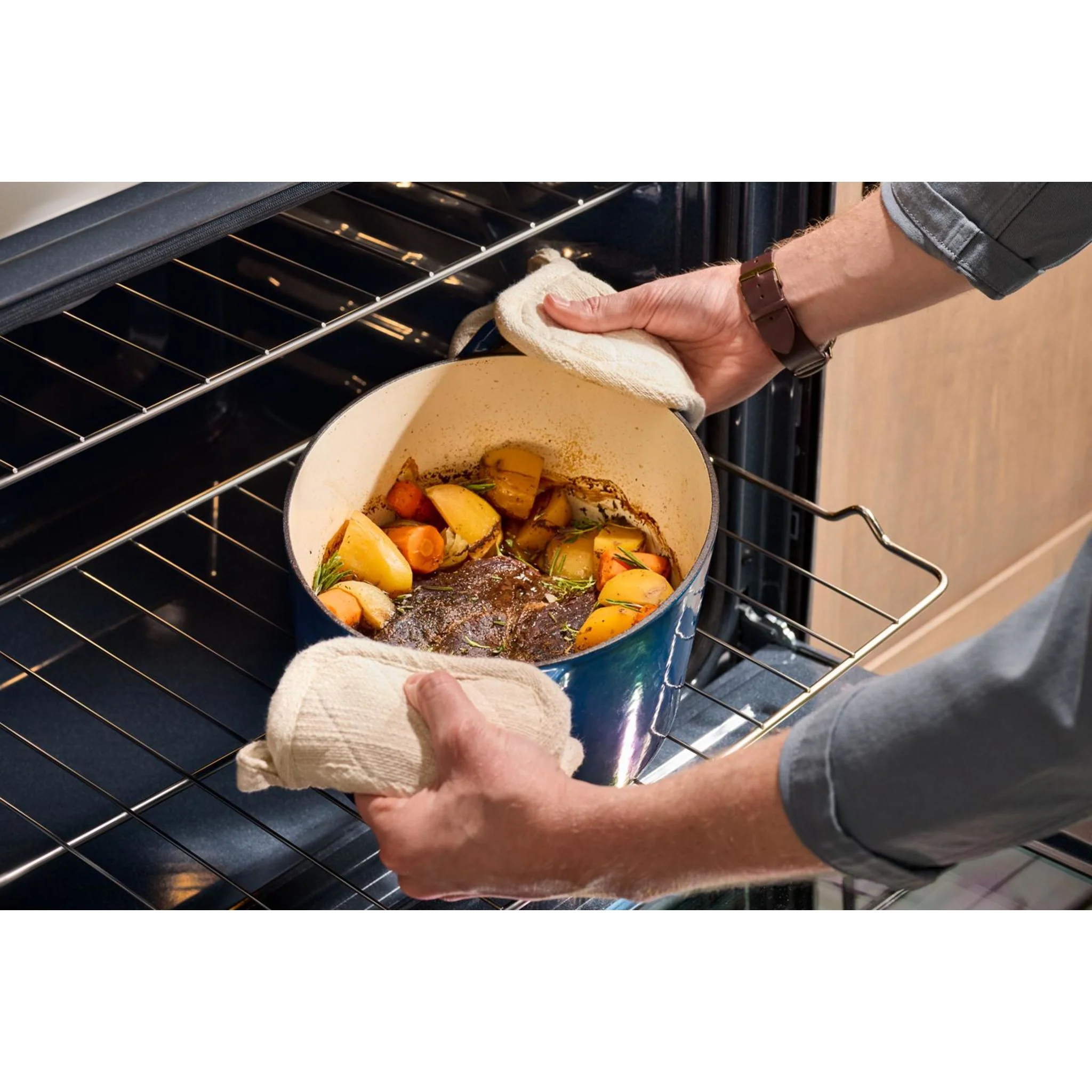 Maytag 30-Inch Freestanding Electric Range with Grill Mode, No Preheat Air Fry - 5.3 Cu. Ft. - Fingerprint Resistant Stainless Steel (YMFES7030SZ) - Image 26