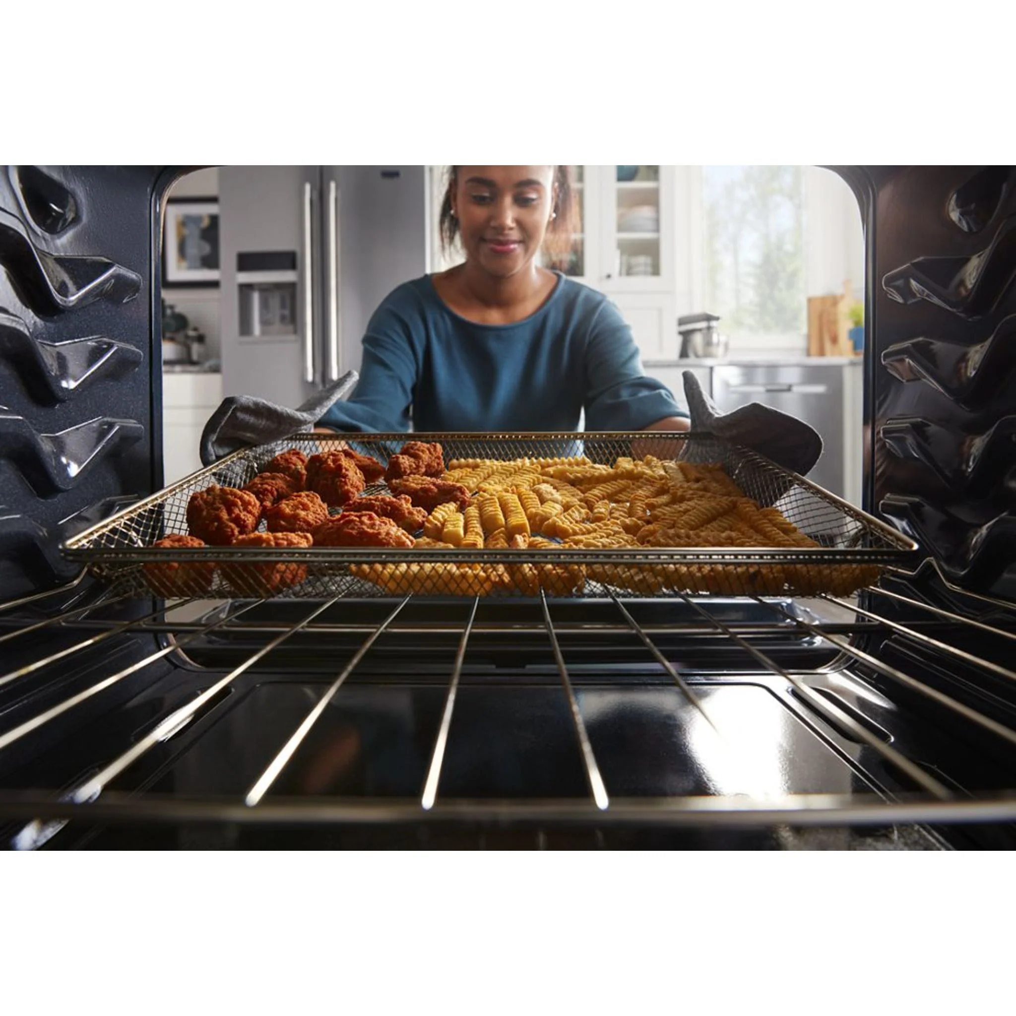 Maytag Gas Slide-In Range - 5.8 cu.ft. - Fingerprint Resistant Stainless Steel (MGS8800PZ) - Image 12