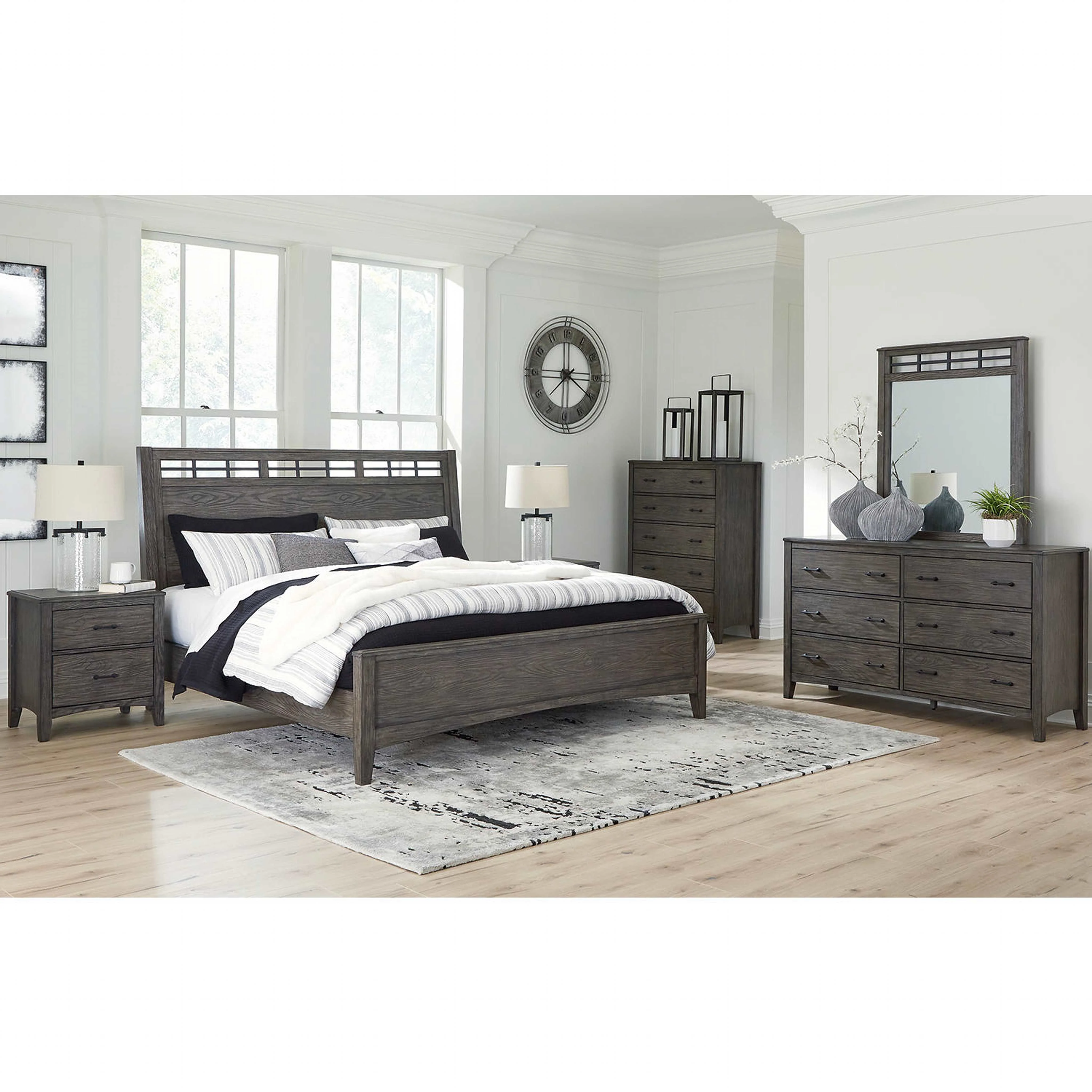 Montillan Queen Panel Bed - Image 10