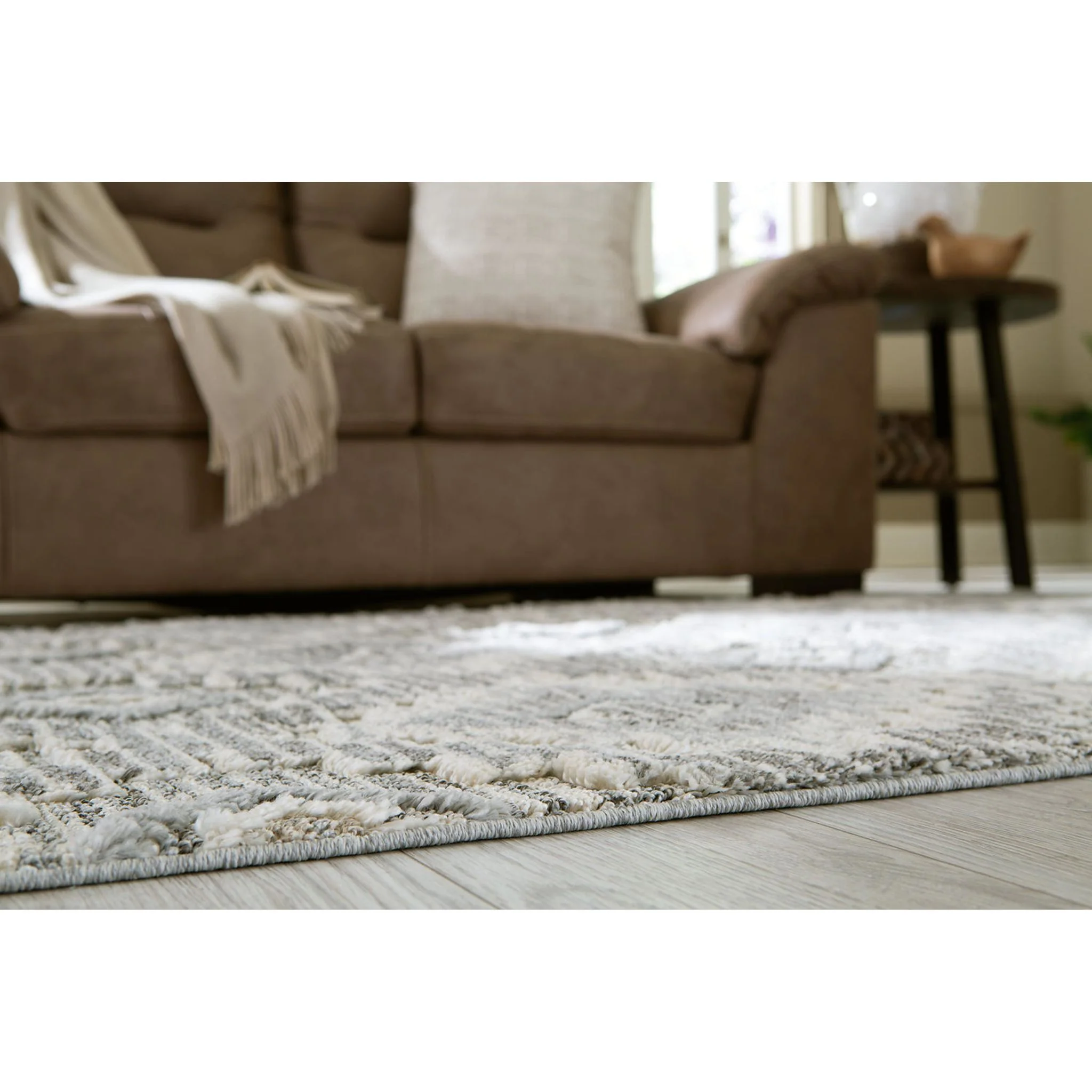 Monwick Area Rug - 5'x7' - Image 5