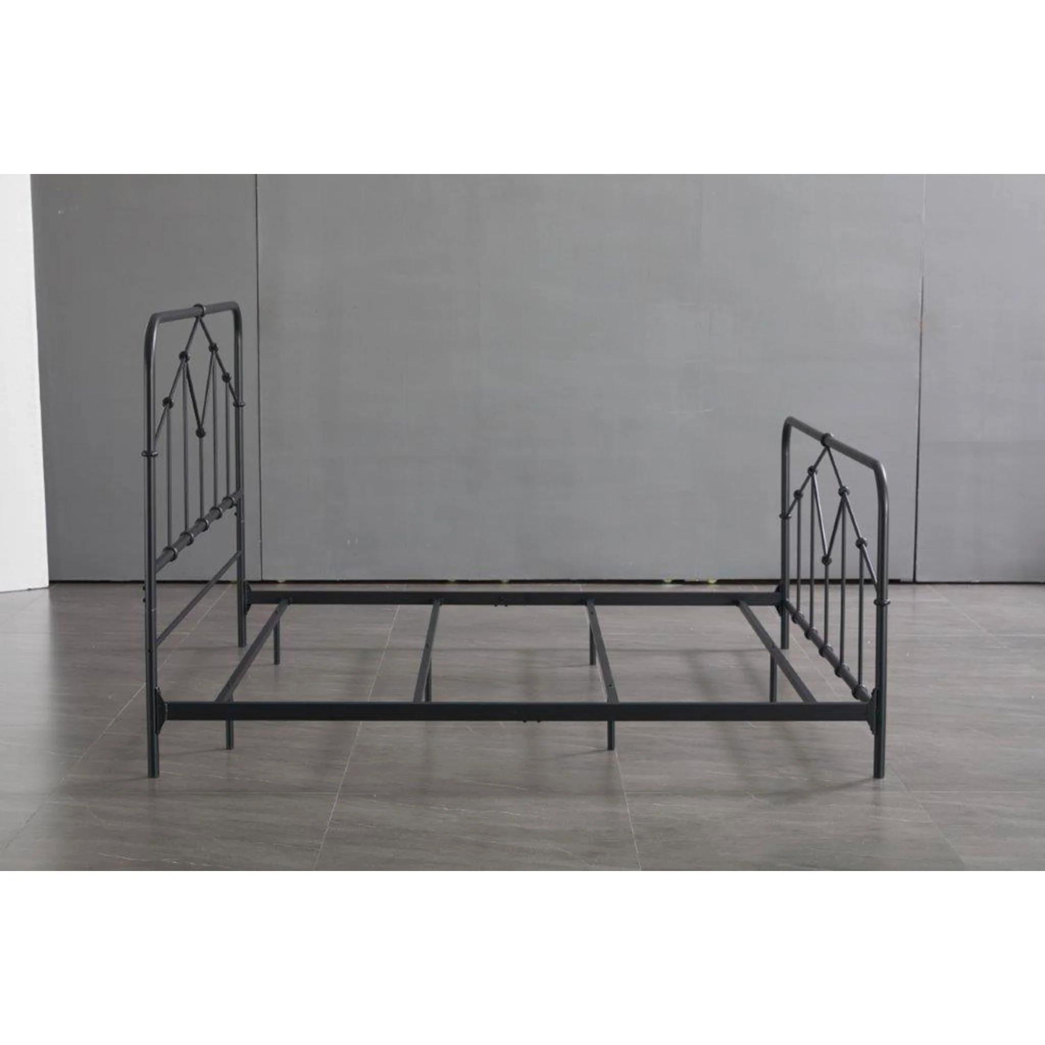 Nashburg Queen Headboard/Footboard/Rails - Black - Image 3