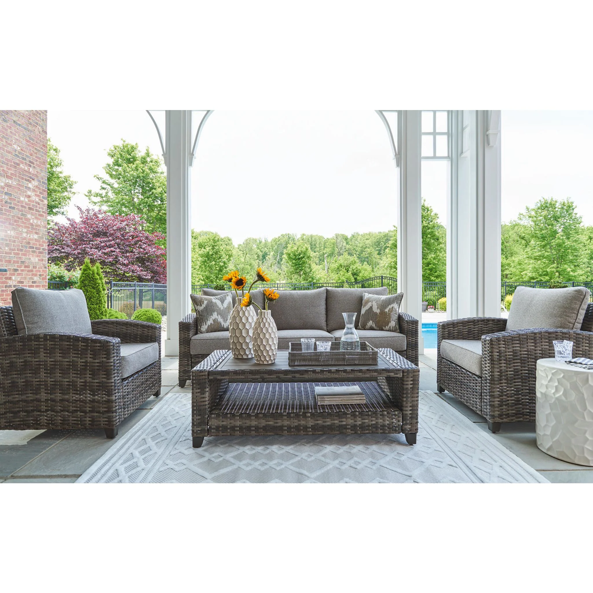 Oasis Court 4 Piece Outdoor Seating - Gray - Image 3