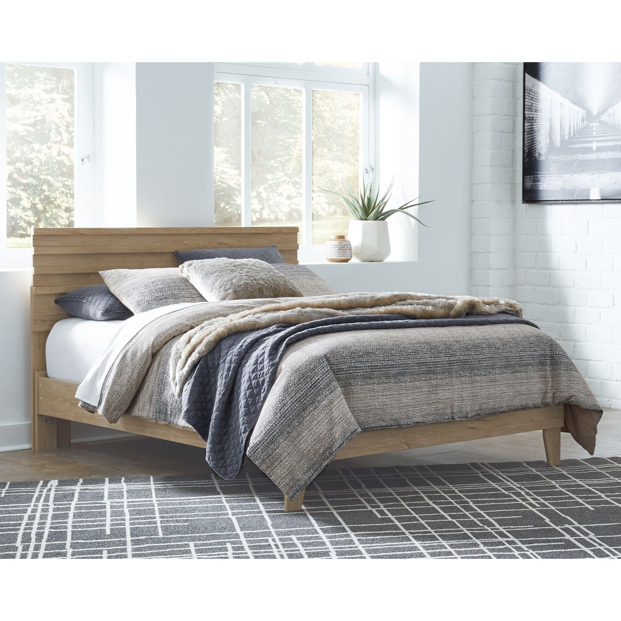 Oliah Queen Platform Bed - Natural - Image 2