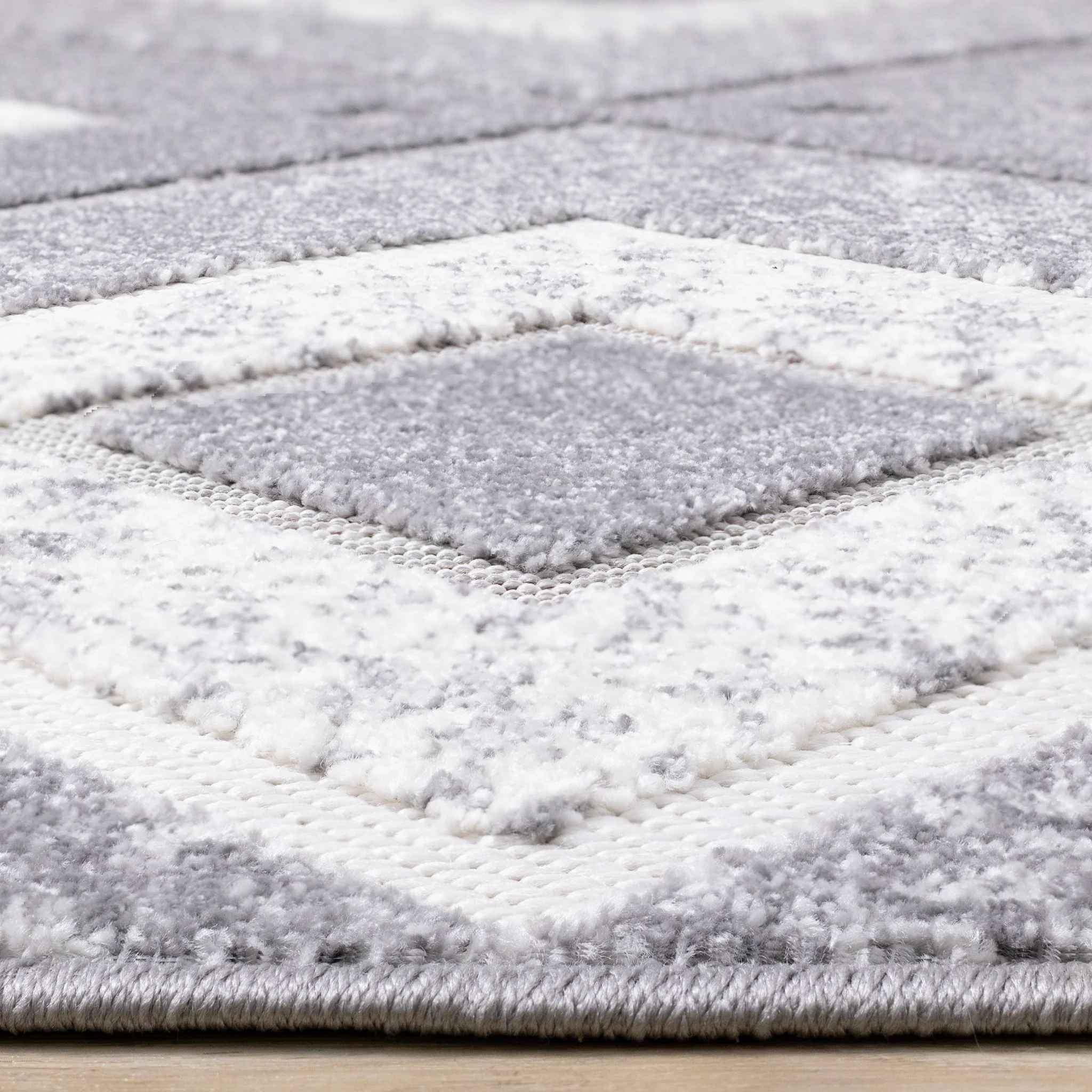 Oskar Area Rug - Image 3