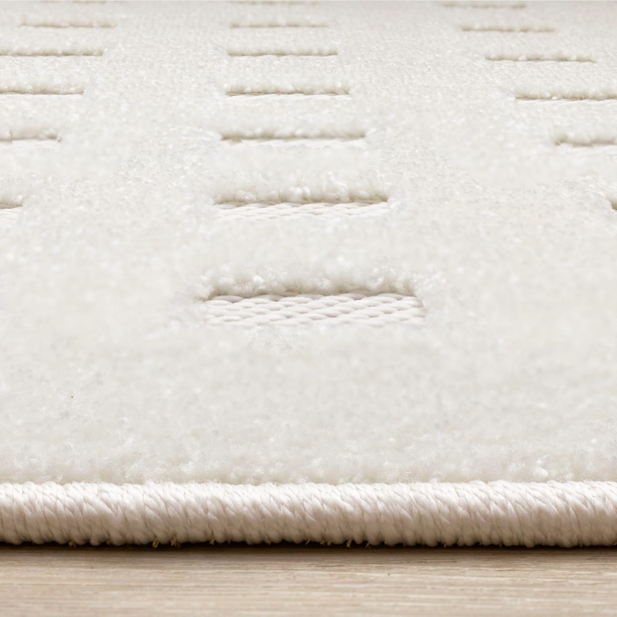 Oskar Area Rug - Image 22