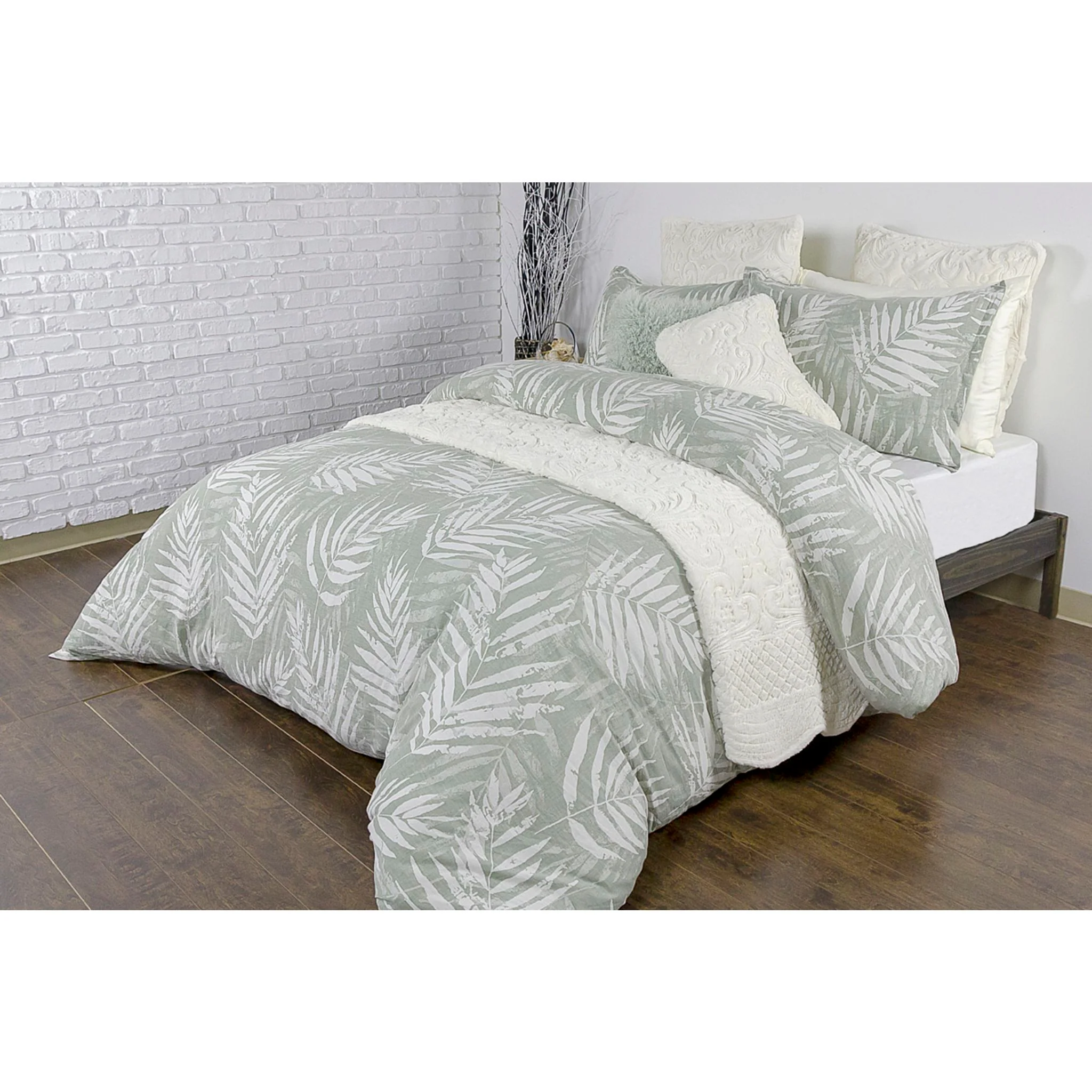 Palmer 3 Piece Duvet Set - Image 2