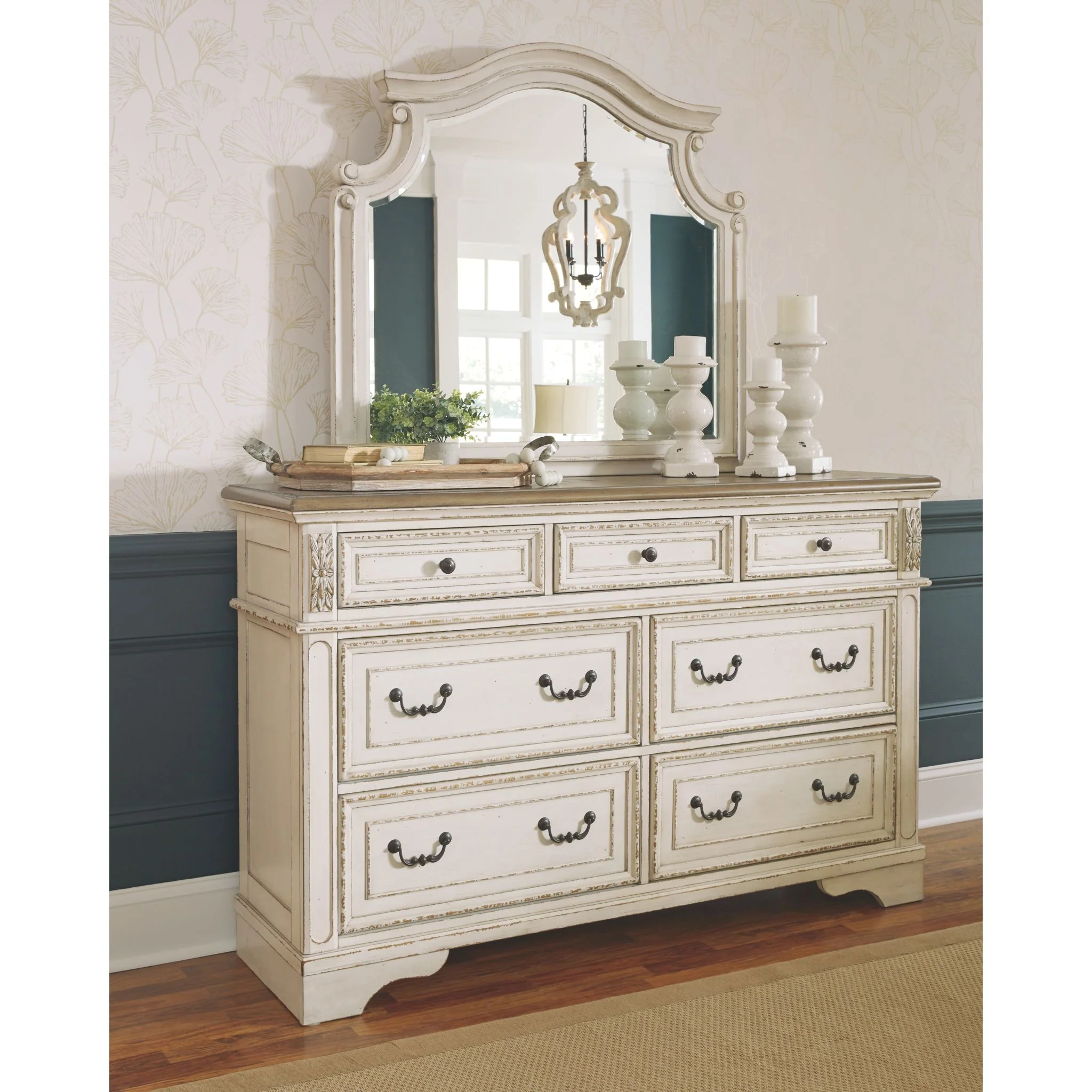 Realyn 5 Piece Queen Panel Bedroom - Chipped White - Image 6