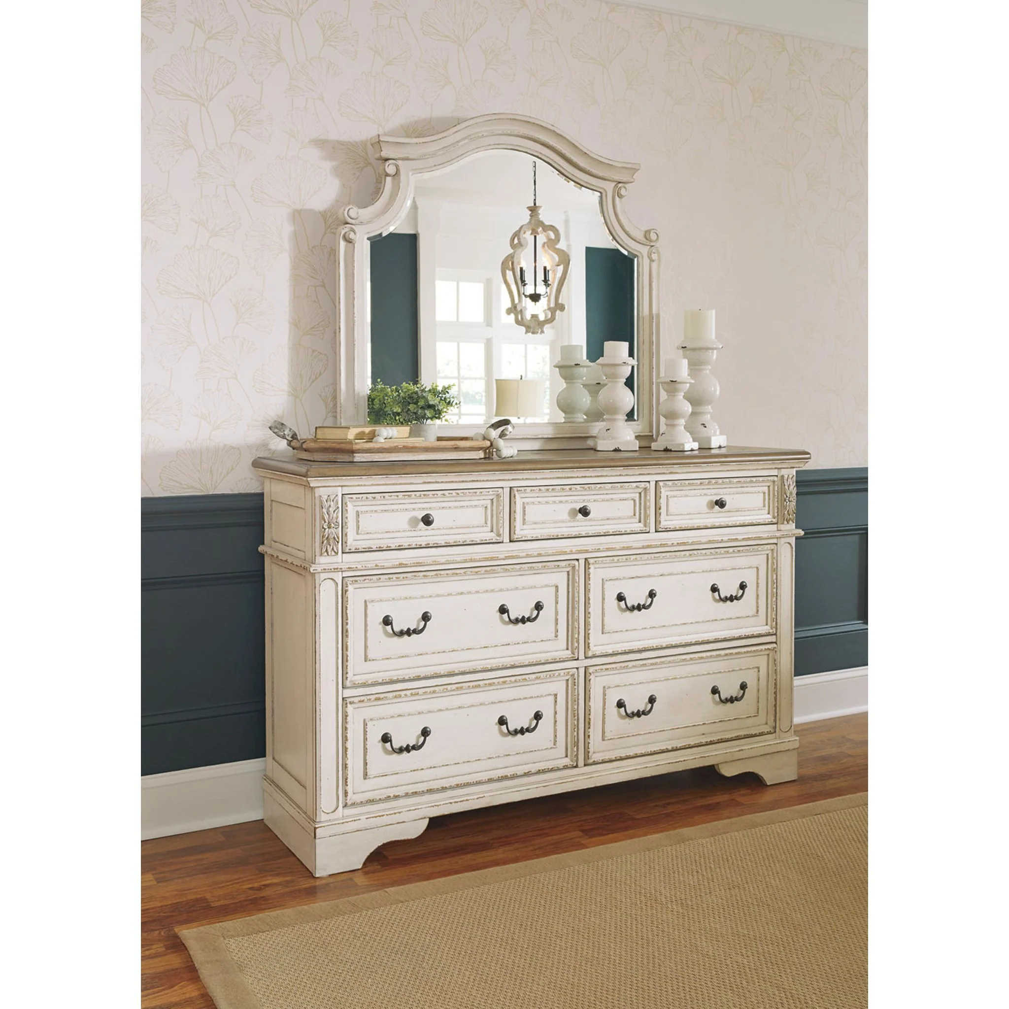 Realyn 5 Piece Queen Panel Bedroom - Chipped White - Image 9