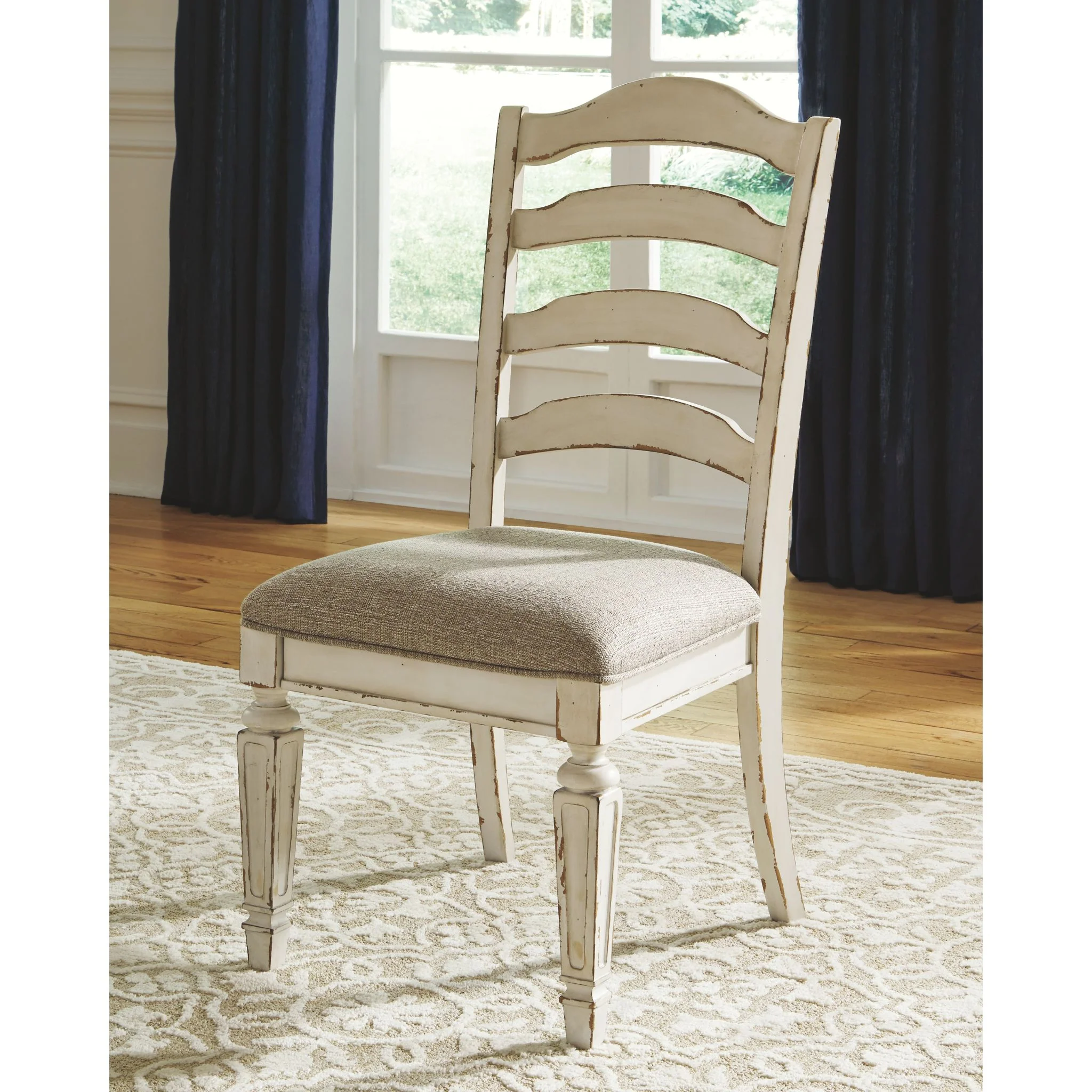 Realyn Dining Set - Image 9