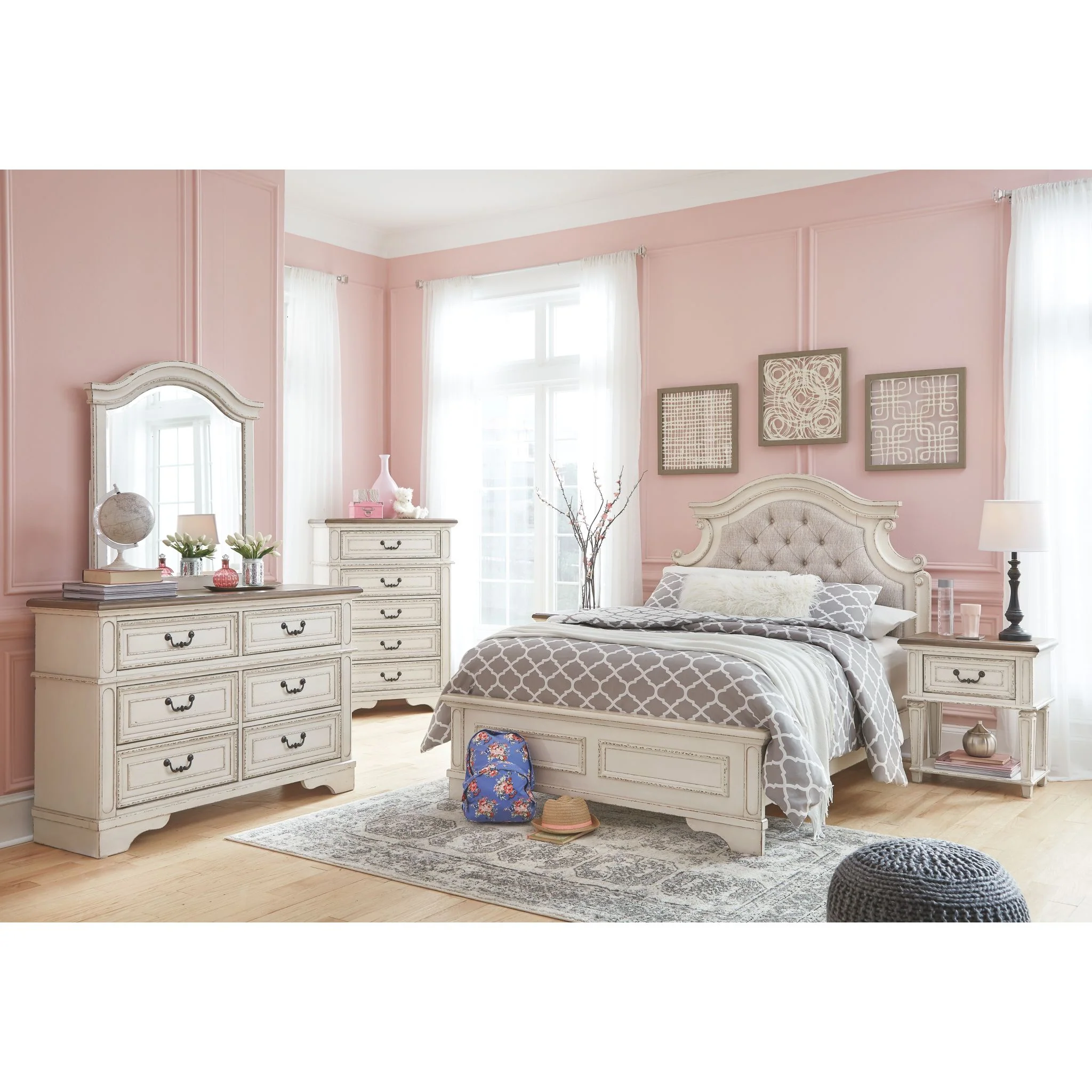 Realyn Full Panel Bed - Chipped White - Image 6