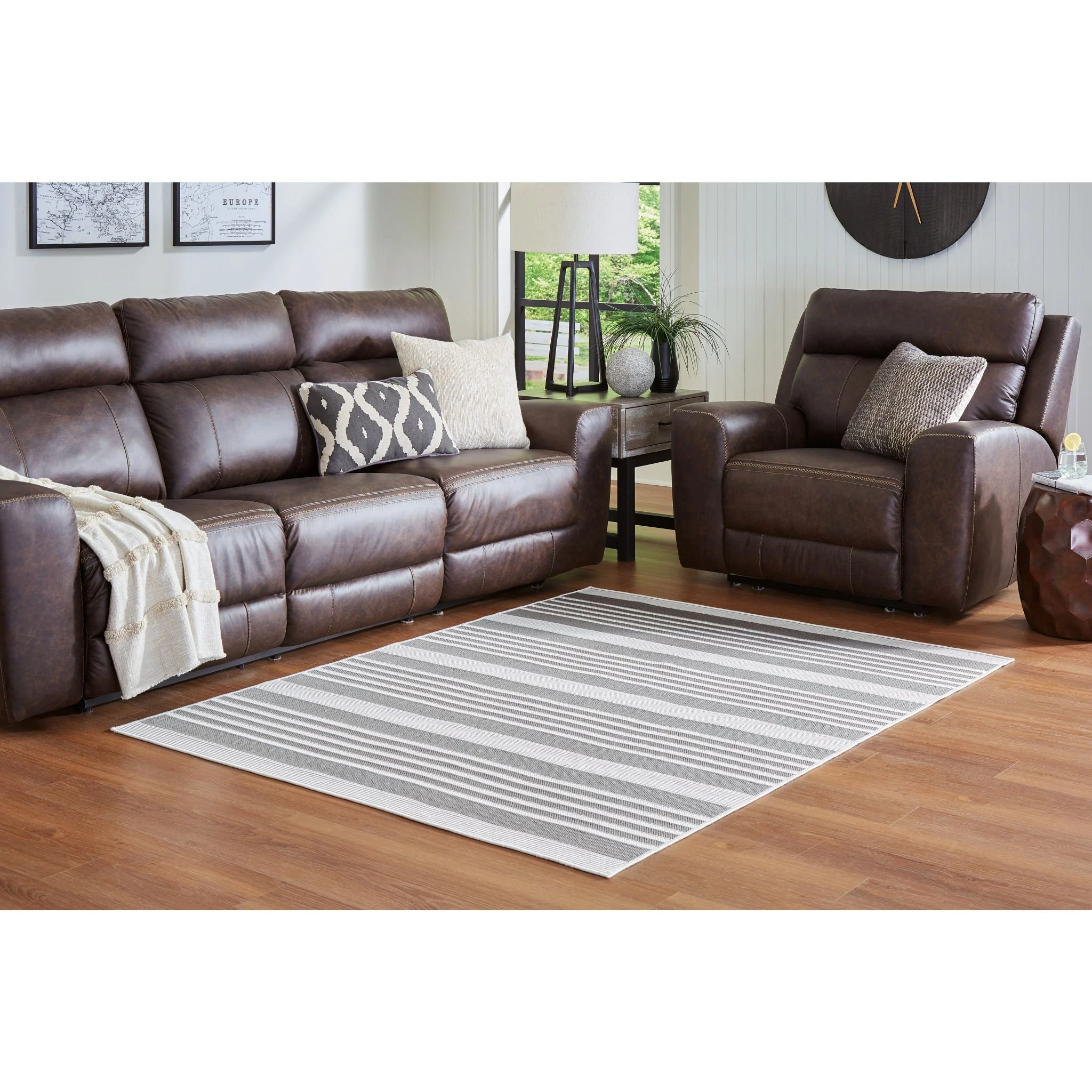 Reidman Area Rug - 5'x7' - Image 2