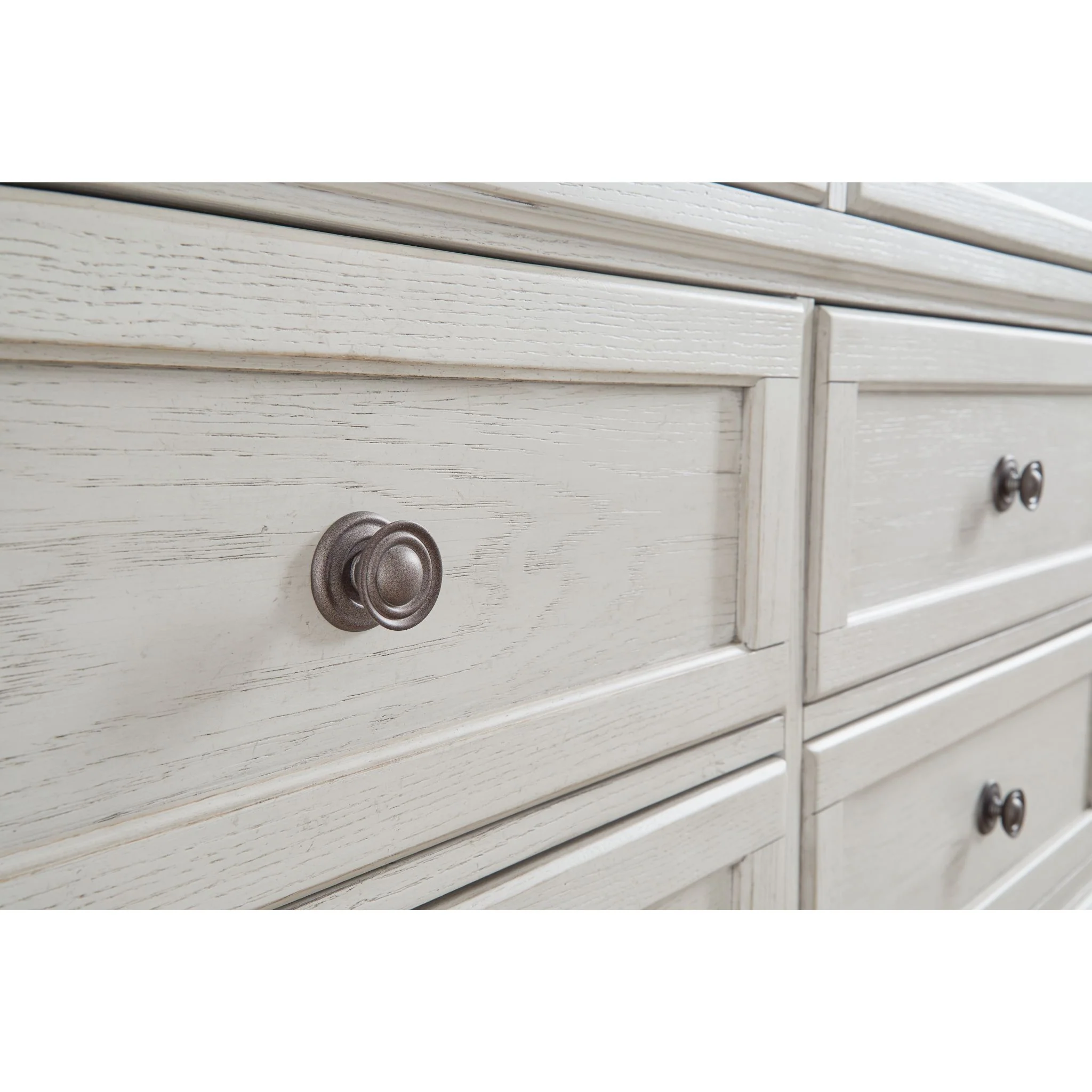 Robbinsdale Dresser - Antique White - Image 6