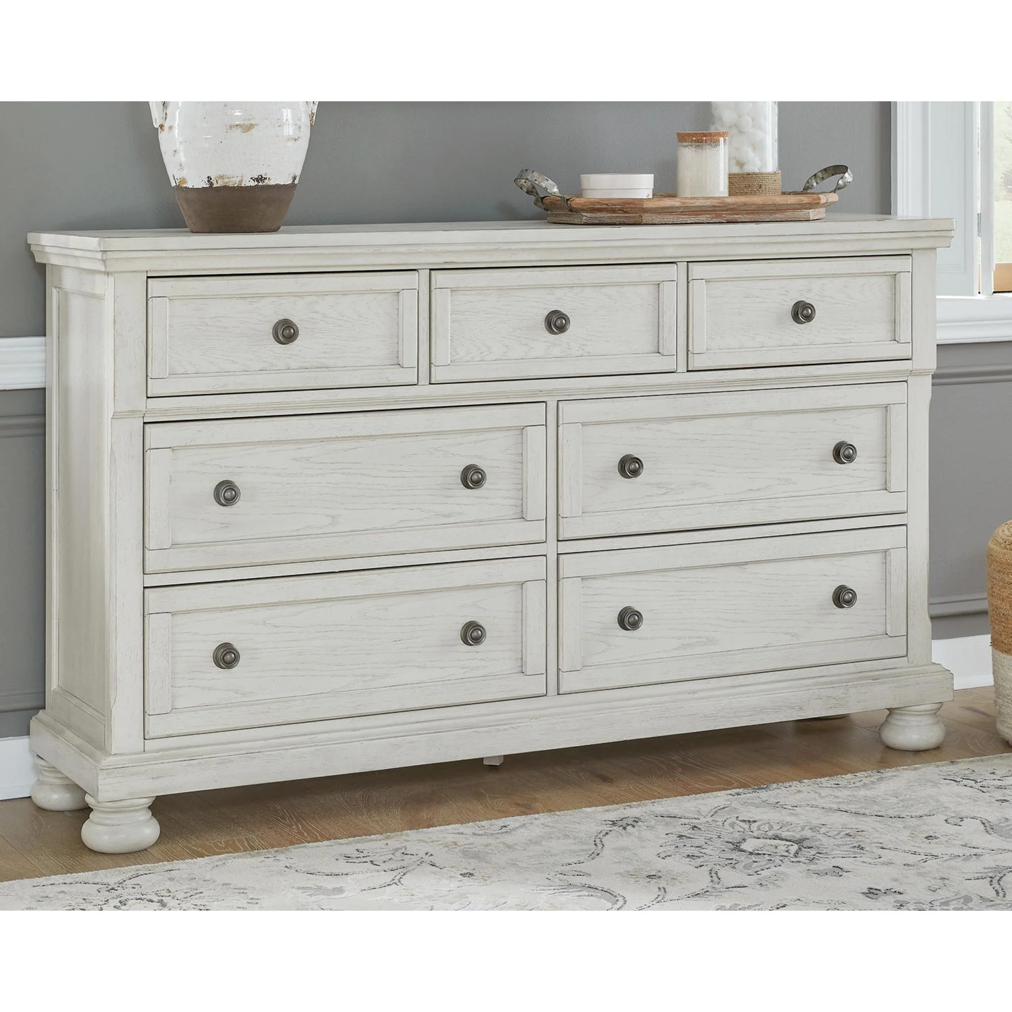 Robbinsdale Dresser - Antique White - Image 11