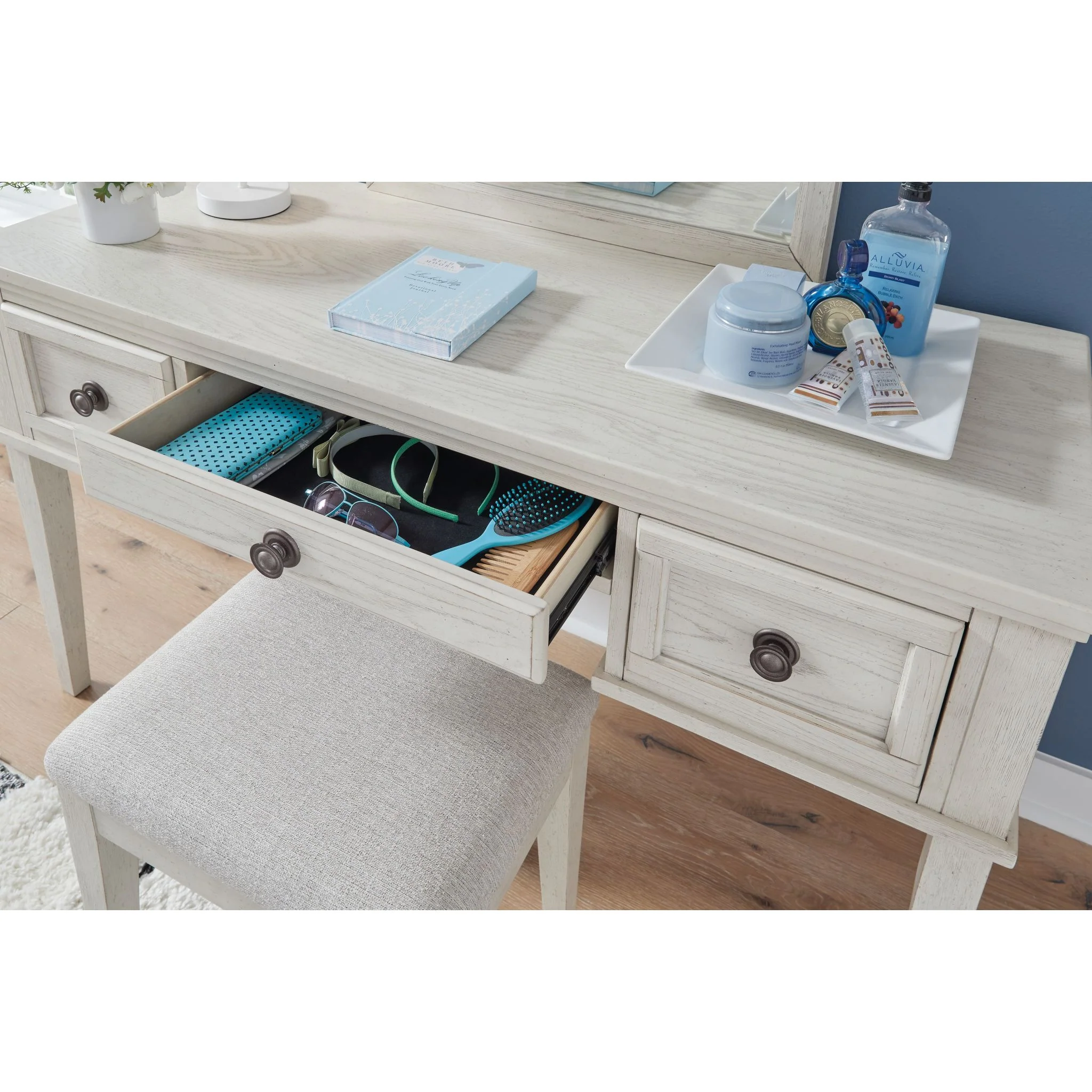 Robbinsdale Vanity Set - Antique White - Image 4