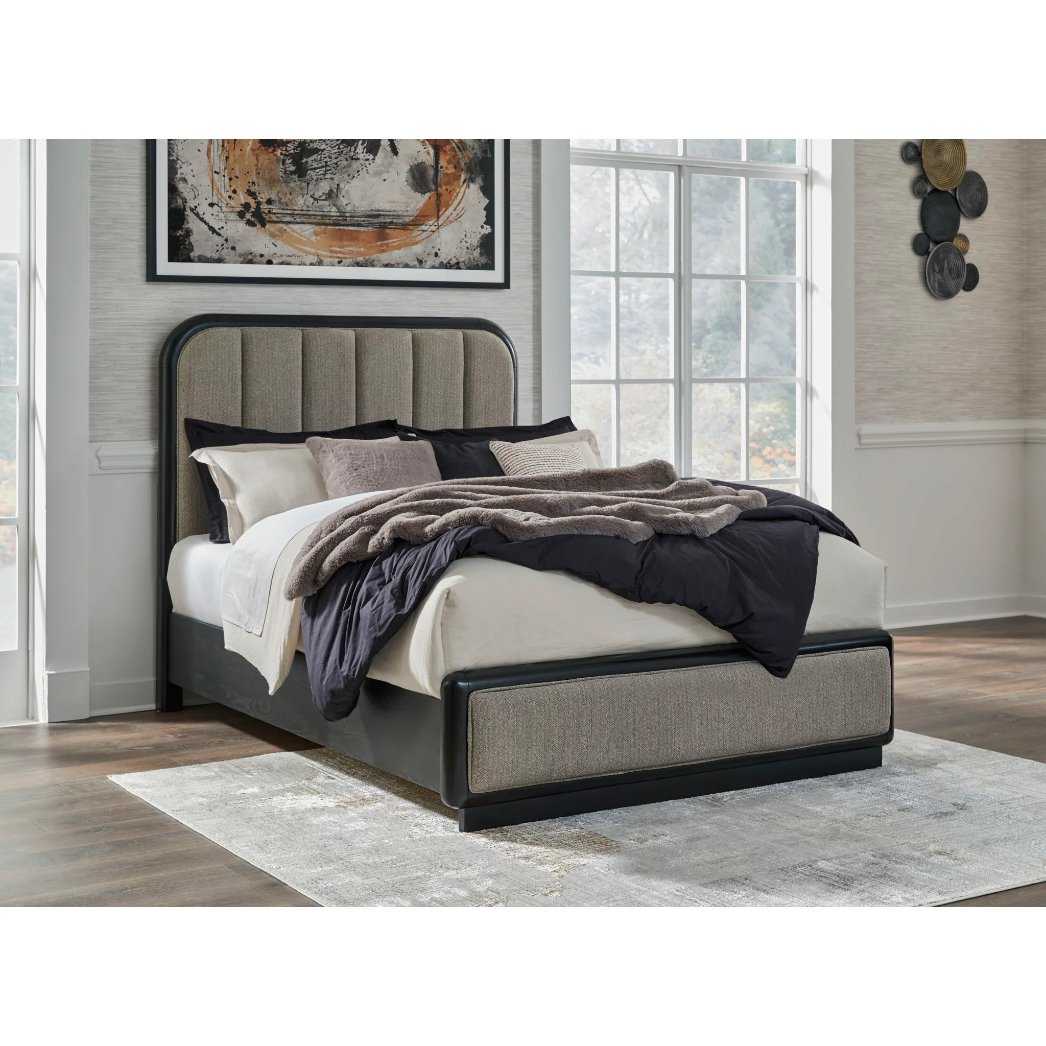 Rowanbeck Panel Bed - Gray/Black - Image 2