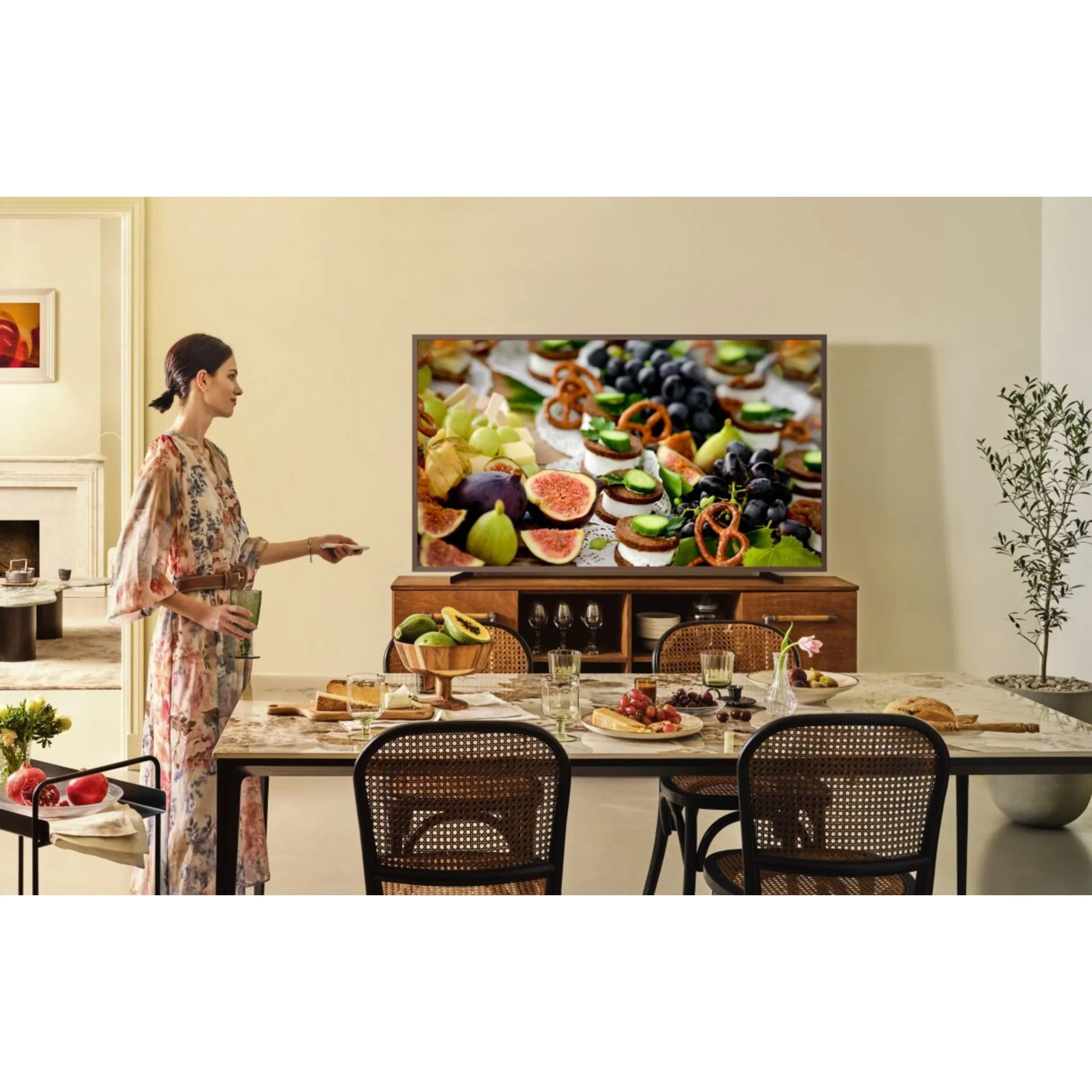 Samsung 65" Frame Pro QLED TV (QN65LS03FWFXZC) - Black - Image 9