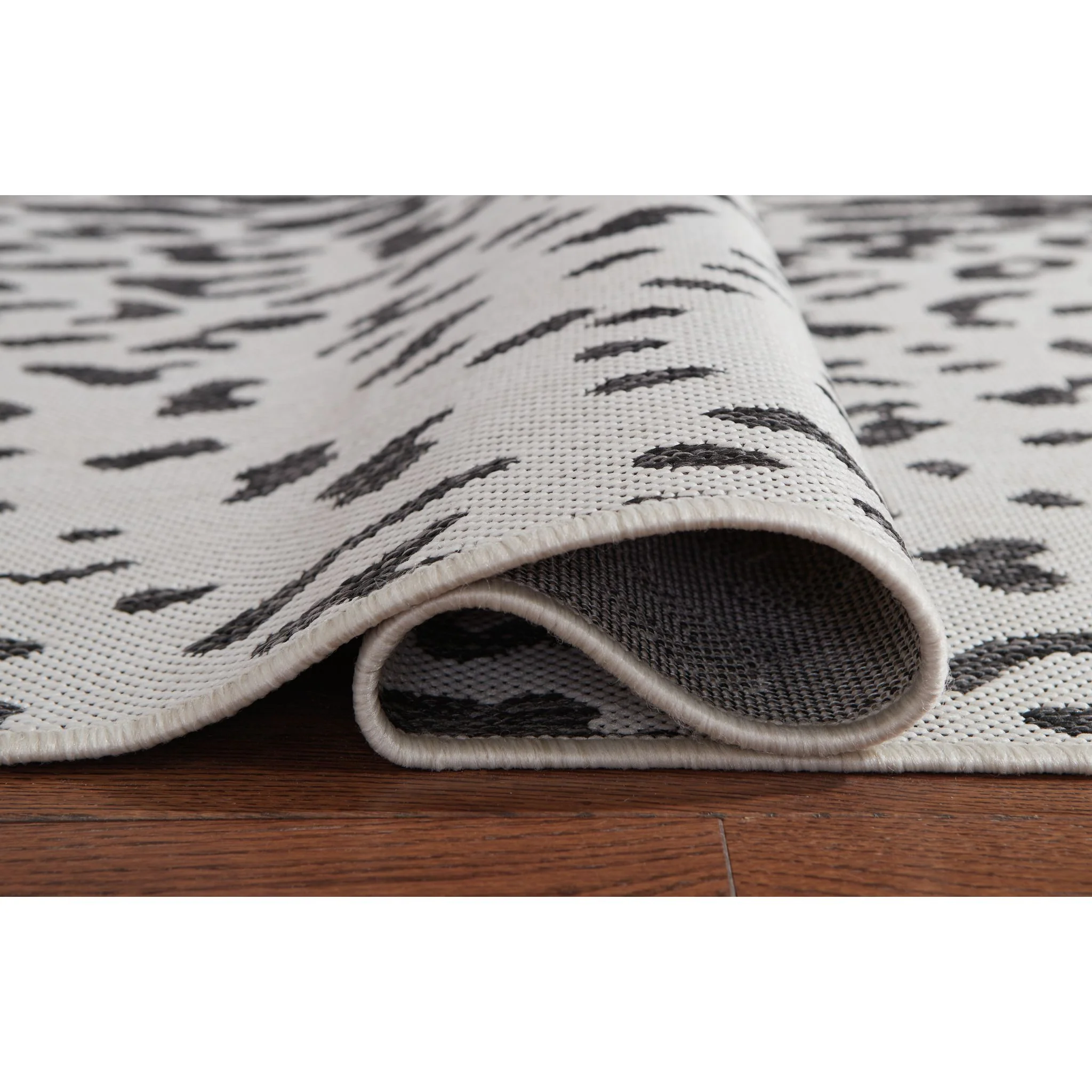 Samya Area Rug - 5'x8' - Image 4