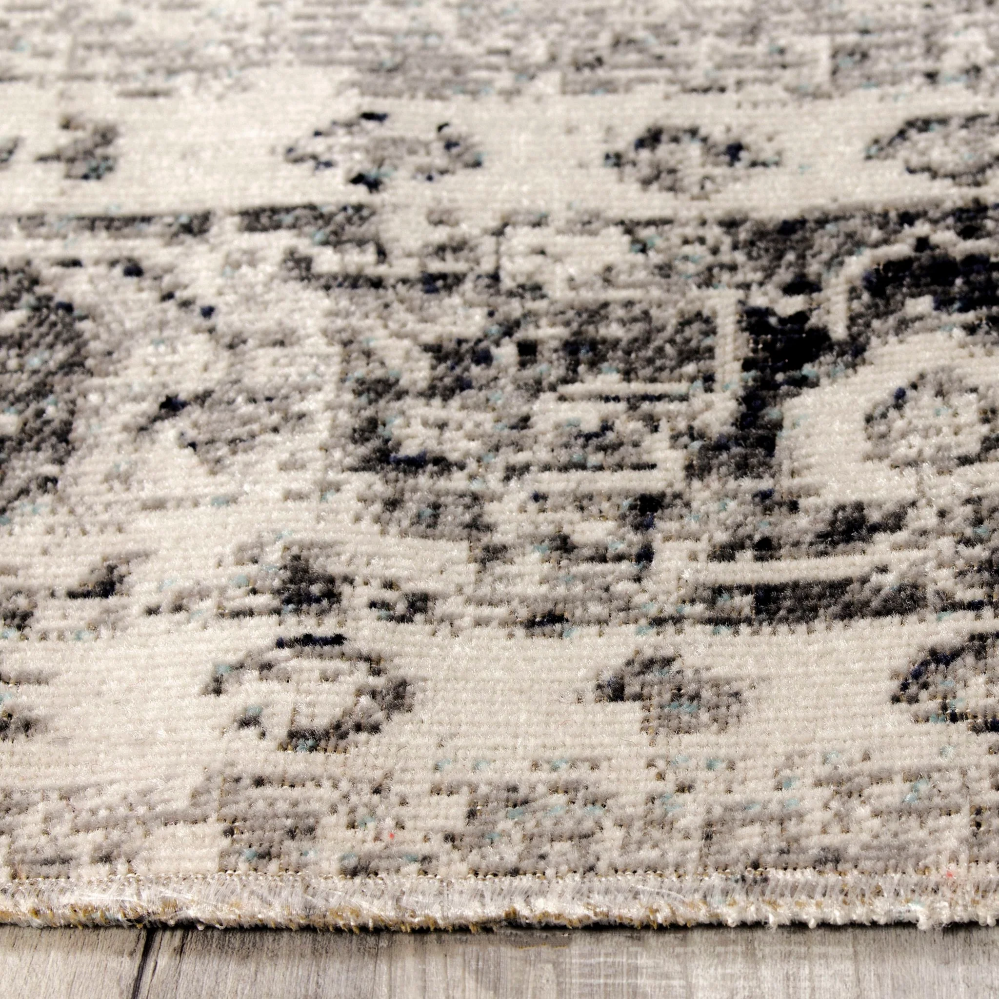 Sara Area Rug - 5'x8' - Image 8