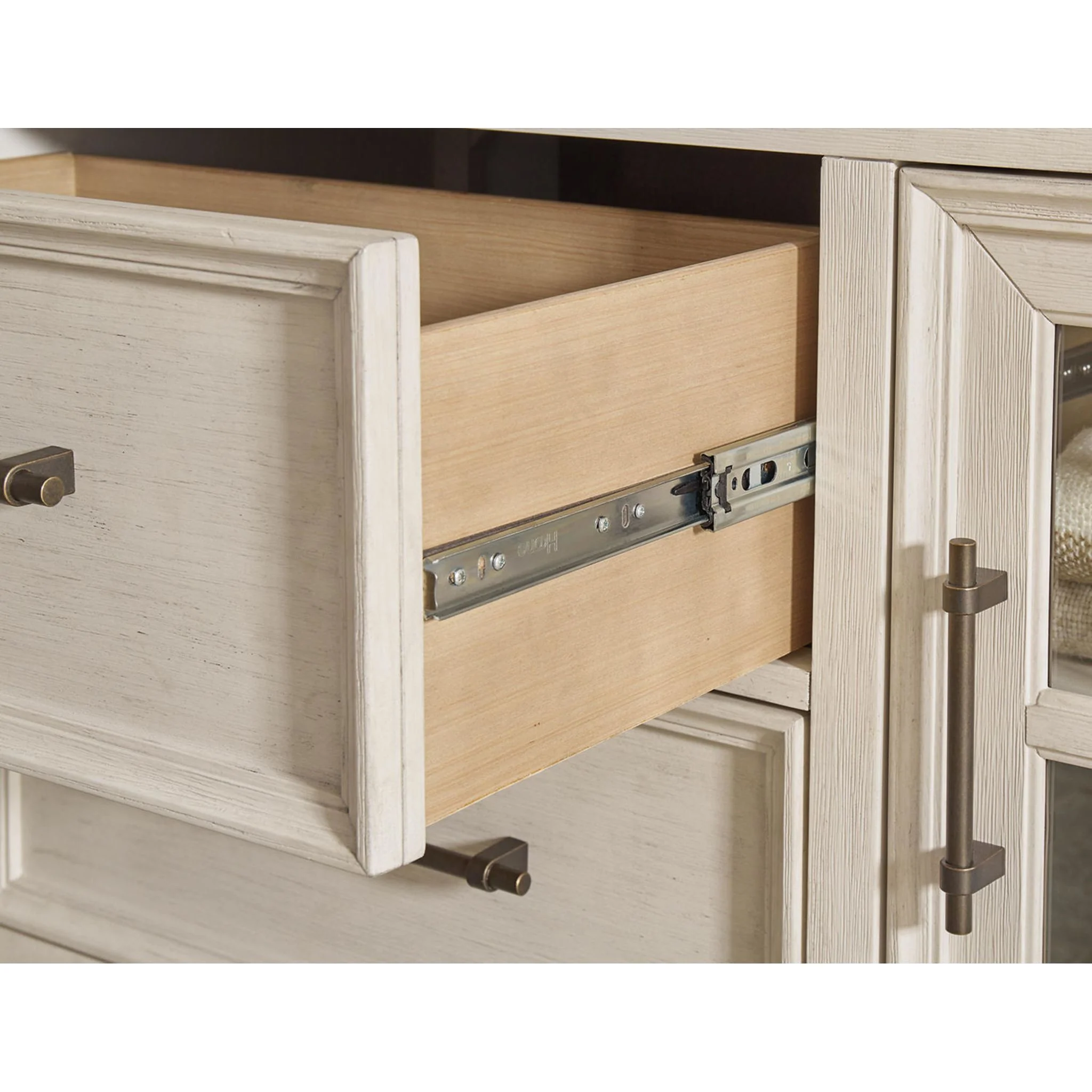 Shaybrock 6 Piece Panel Bedroom - Antique White - Image 29