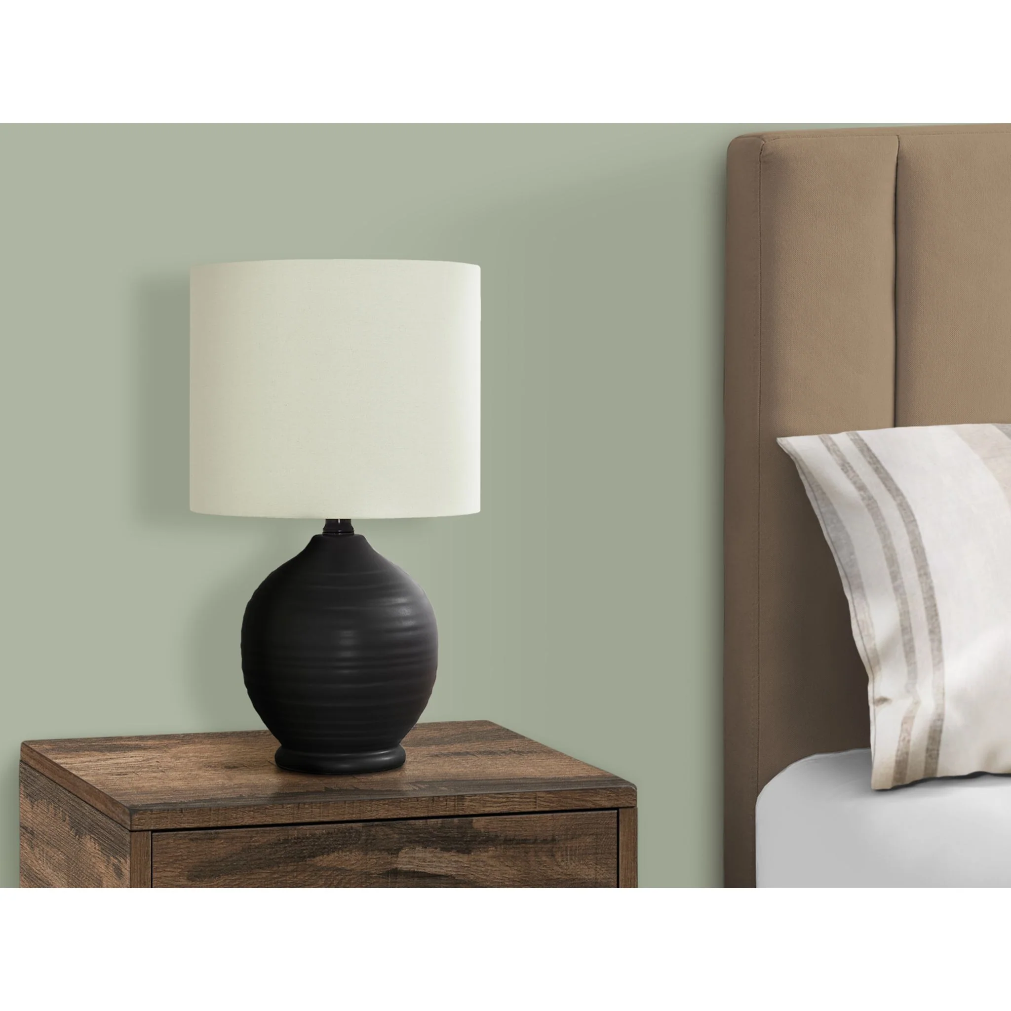 Sienna Table Lamp 16.50" - Image 2