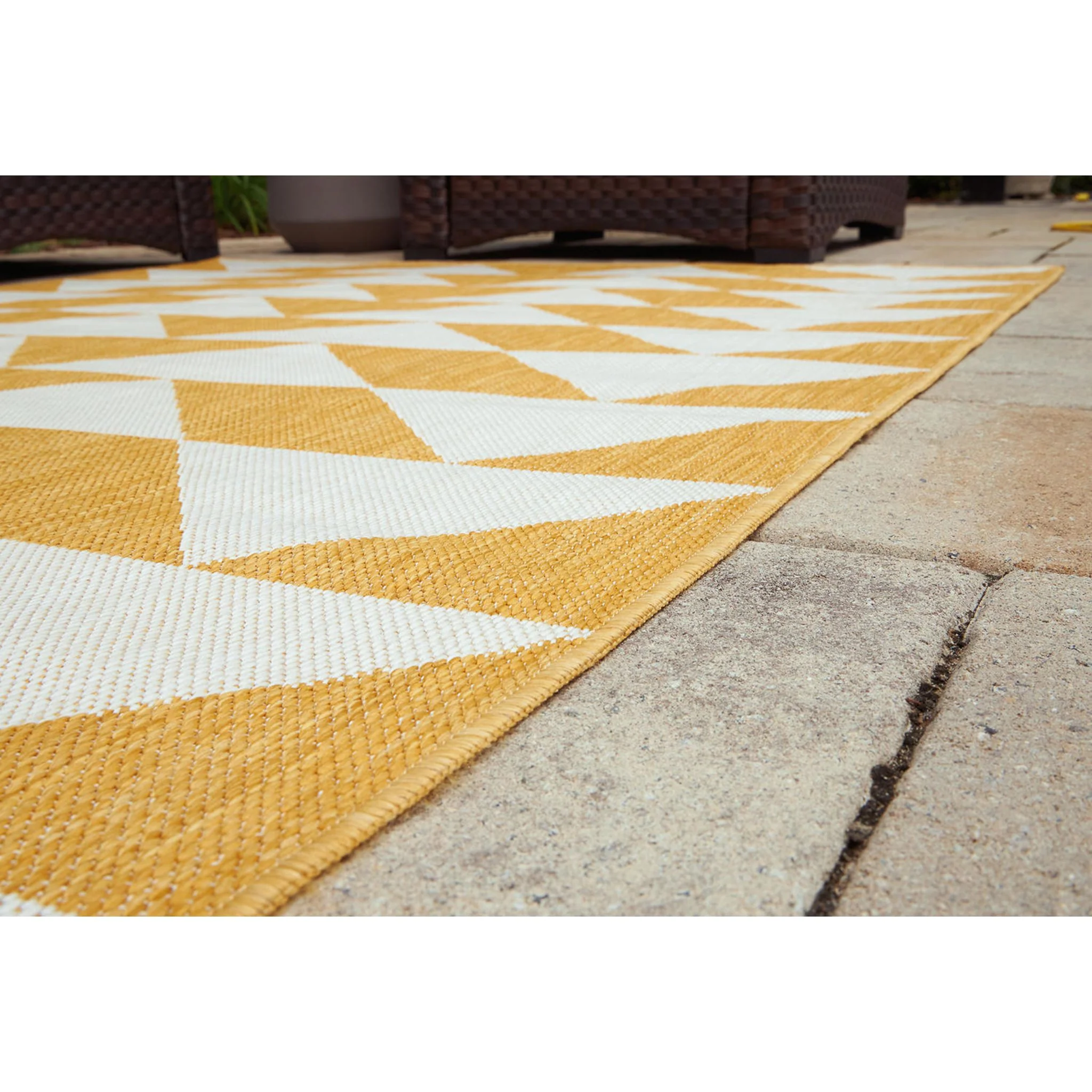 Thomley Area Rug - Image 12