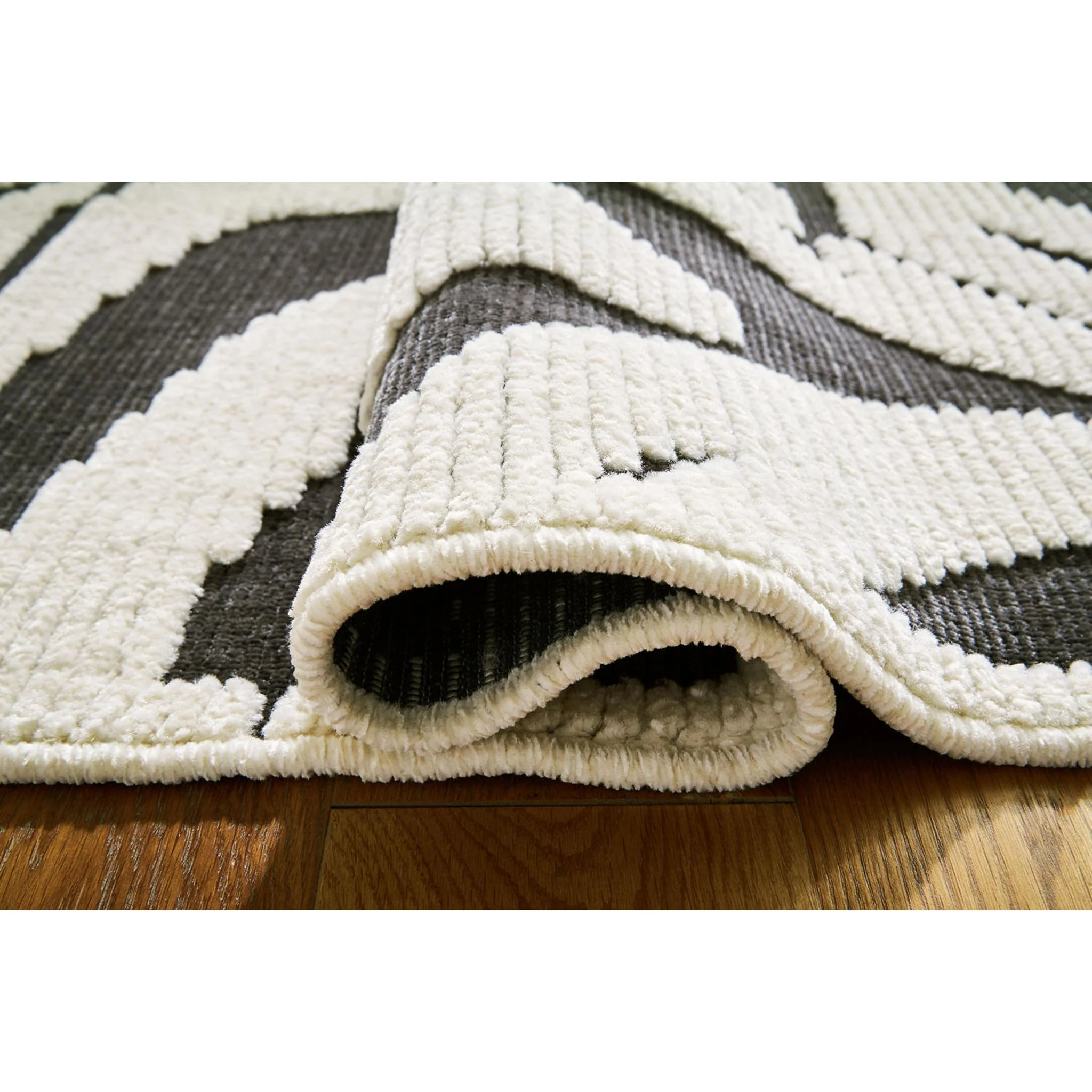 Thomwith Area Rug - 8'x10' - Image 4