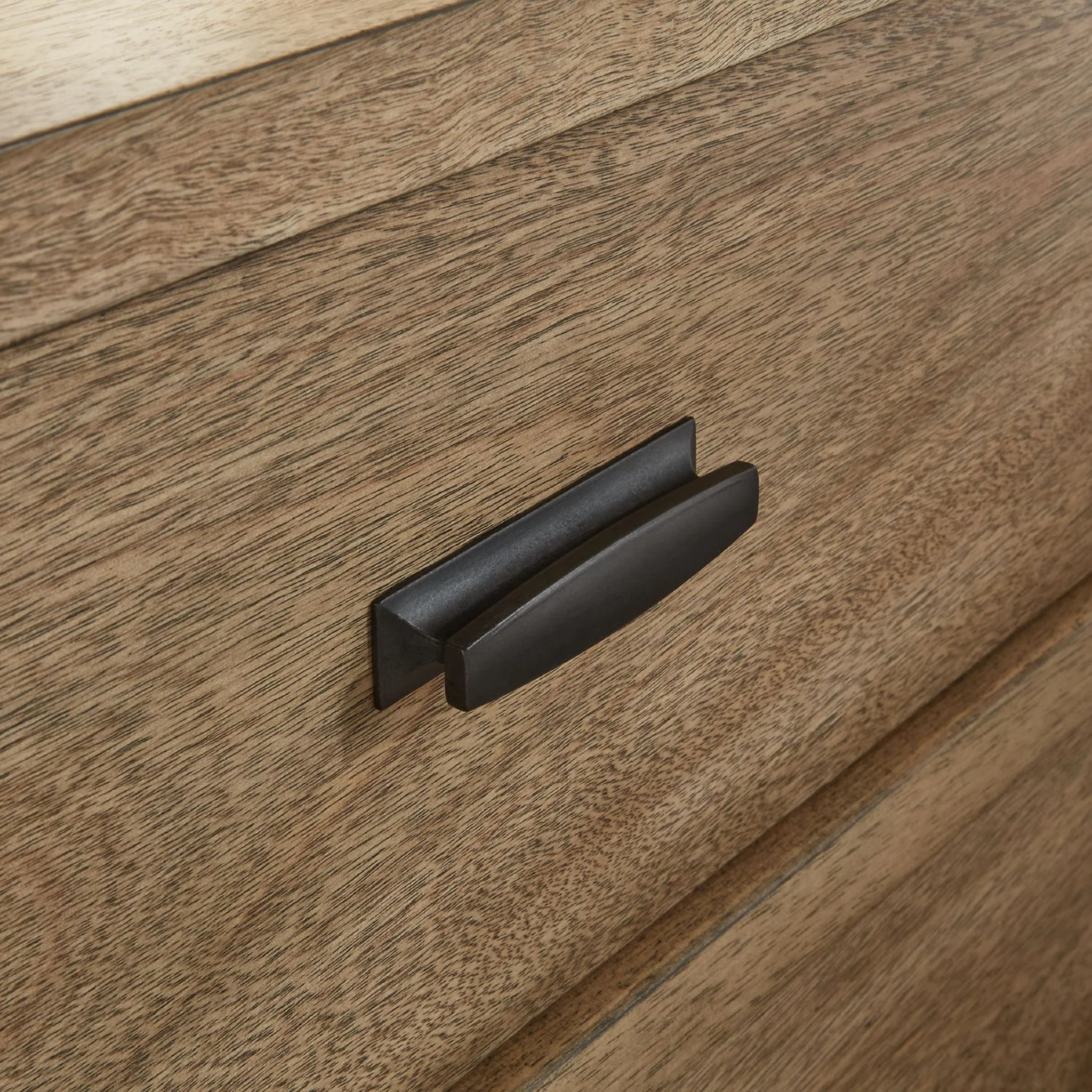 Tomtyn Dresser and Mirror - Light Brown - Image 4