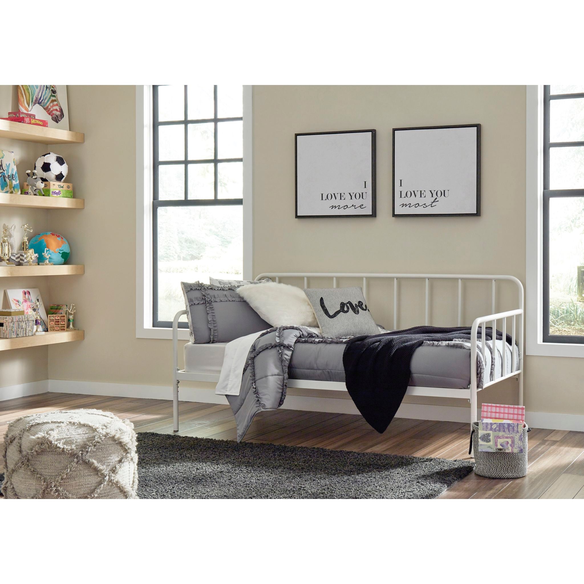 Trentlore Day Bed - White - Image 2
