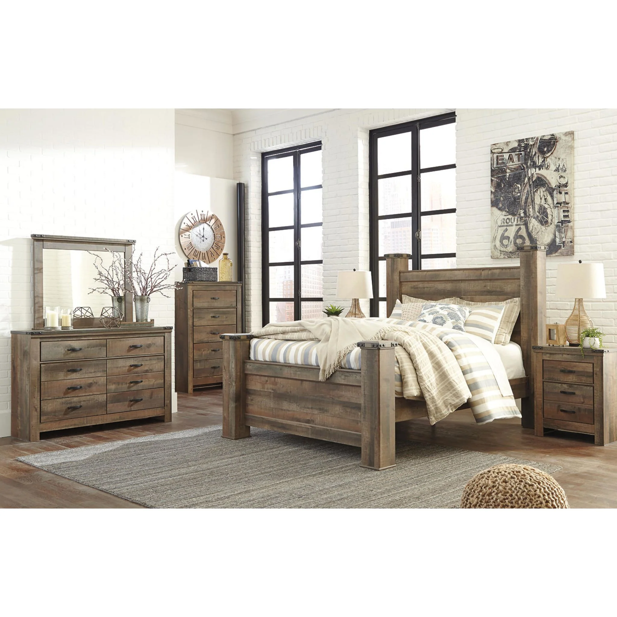 Trinell Poster Bed - Brown - Image 9