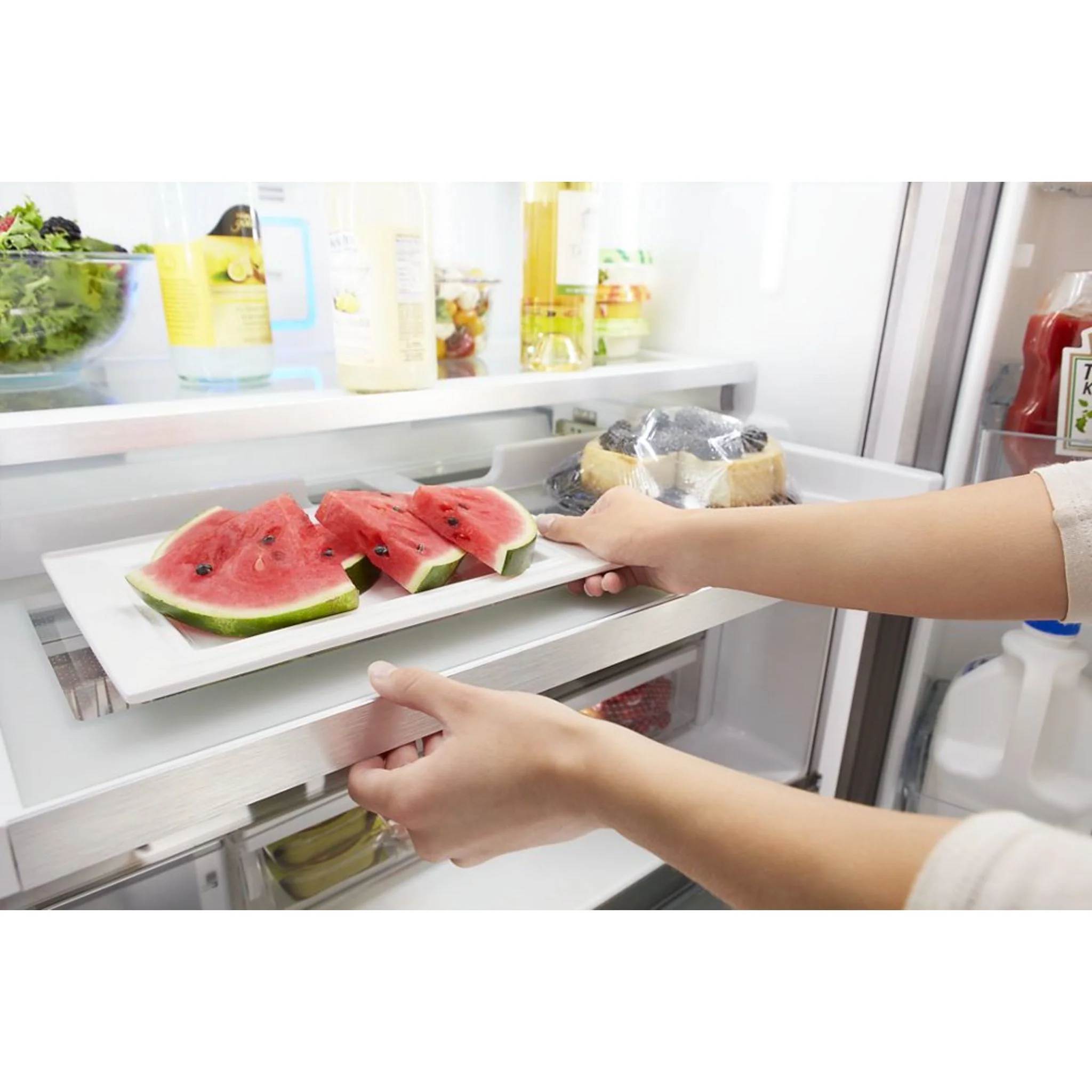 Whirlpool 36" Wide French Door Refrigerator - 27 cu. ft. - Fingerprint Resistant Stainless Steel (WRF767SDHZ) - Image 17